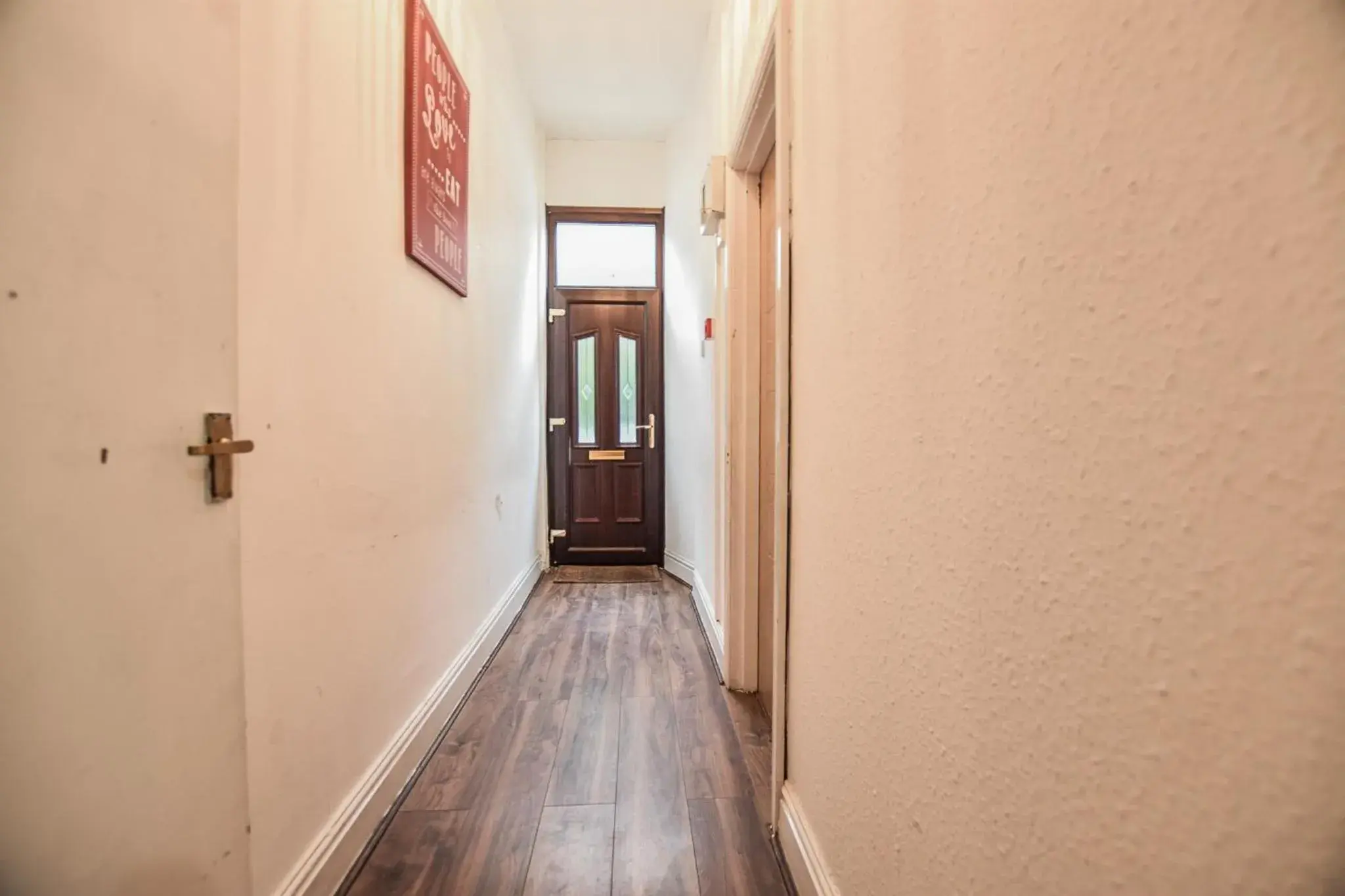 Facade/entrance in Regency GuestHouse Manchester North Facade/entrance in Regency GuestHouse Manchester North