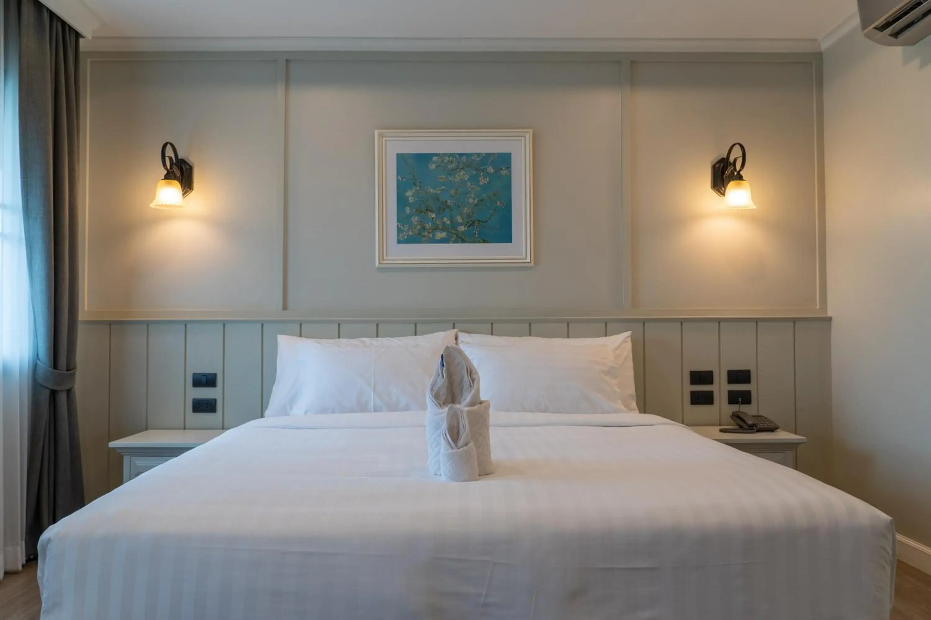 Bed in Rimwiang Bed in Rimwiang