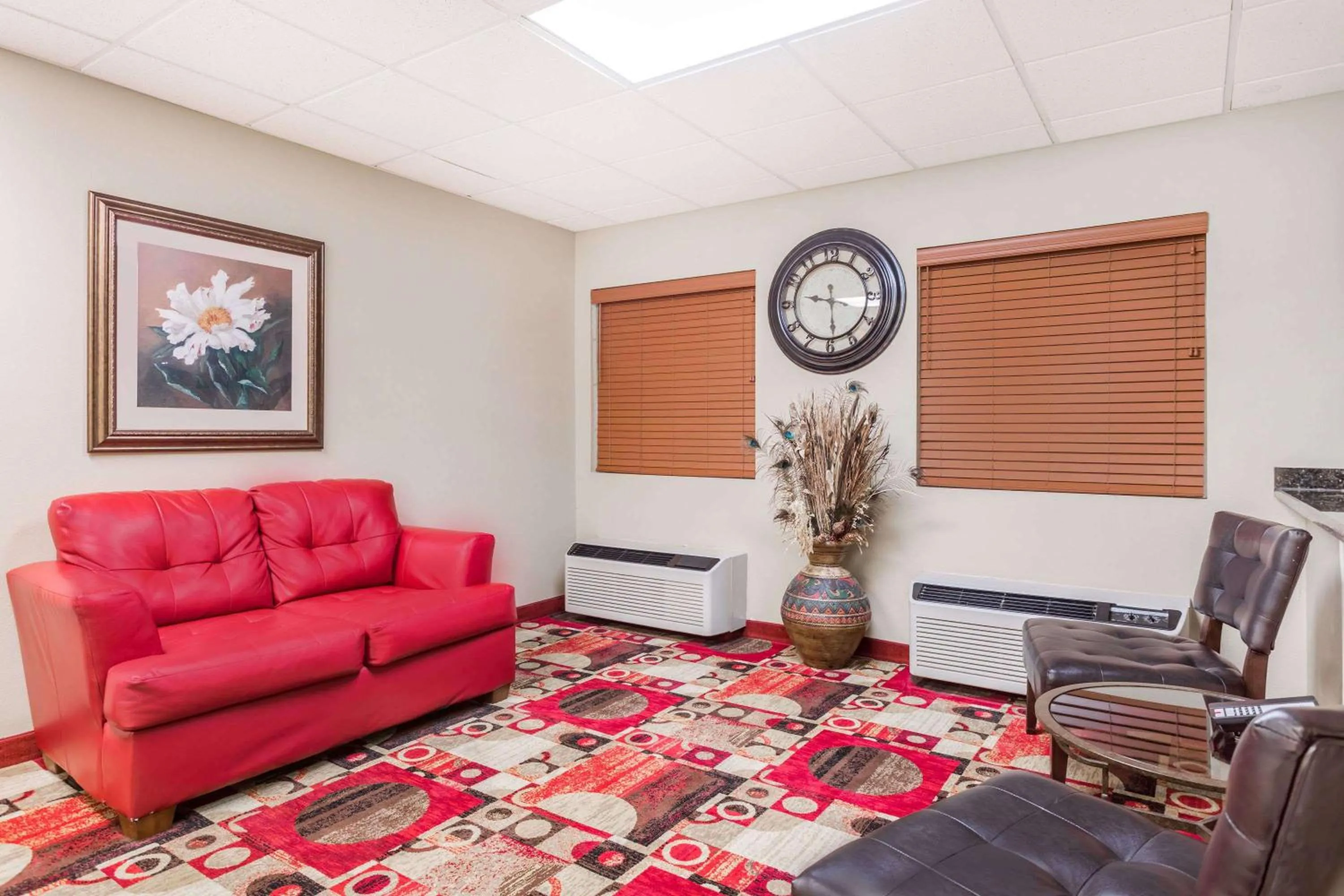 Lobby or reception in Days Inn by Wyndham Trenton