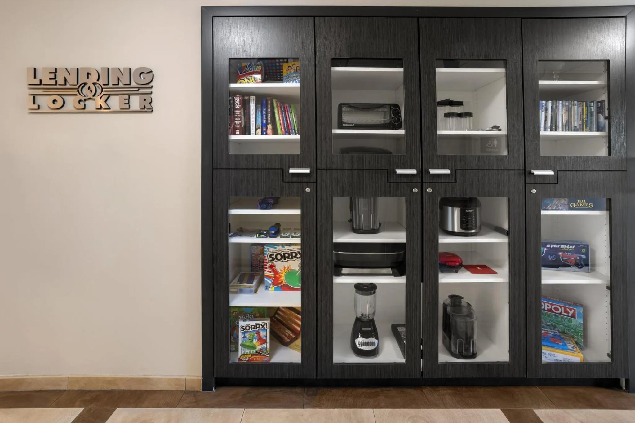 Decorative detail in Candlewood Suites Philadelphia - Airport Area by IHG