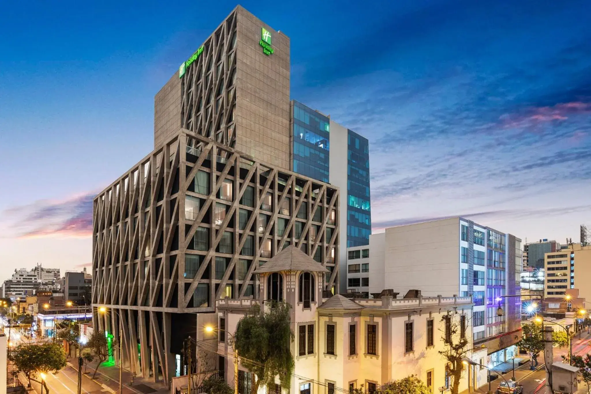 Property building in Holiday Inn - Lima Miraflores by IHG Property building in Holiday Inn - Lima Miraflores by IHG