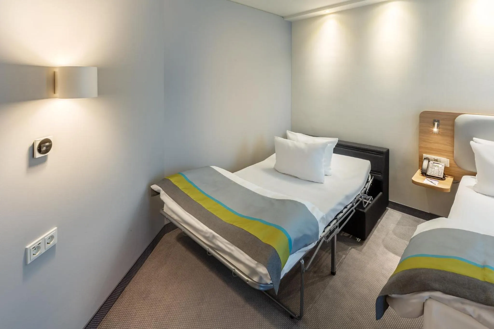 Photo of the whole room, Bed in Holiday Inn Express - Erlangen by IHG