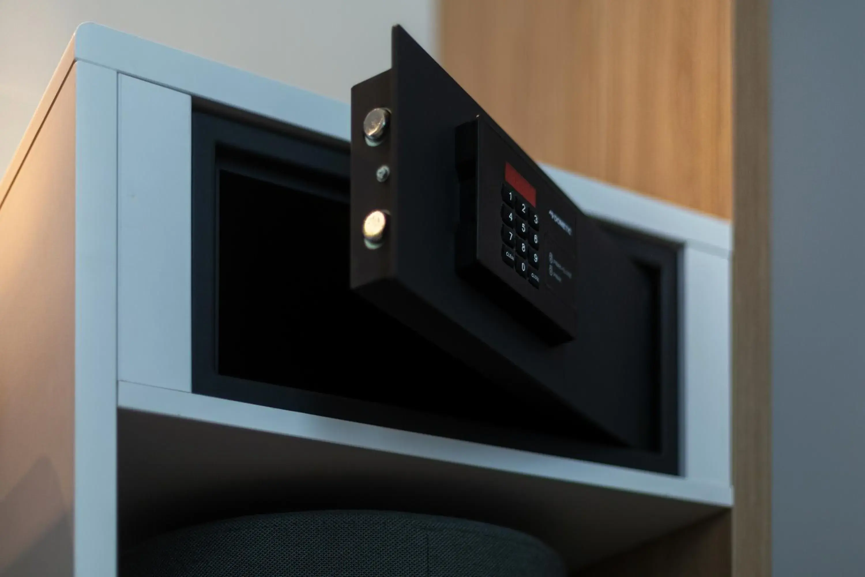 Standard Twin Room with Courtyard View - Top Floor in Holiday Inn Express - Erlangen by IHG Standard Twin Room with Courtyard View - Top Floor in Holiday Inn Express - Erlangen by IHG