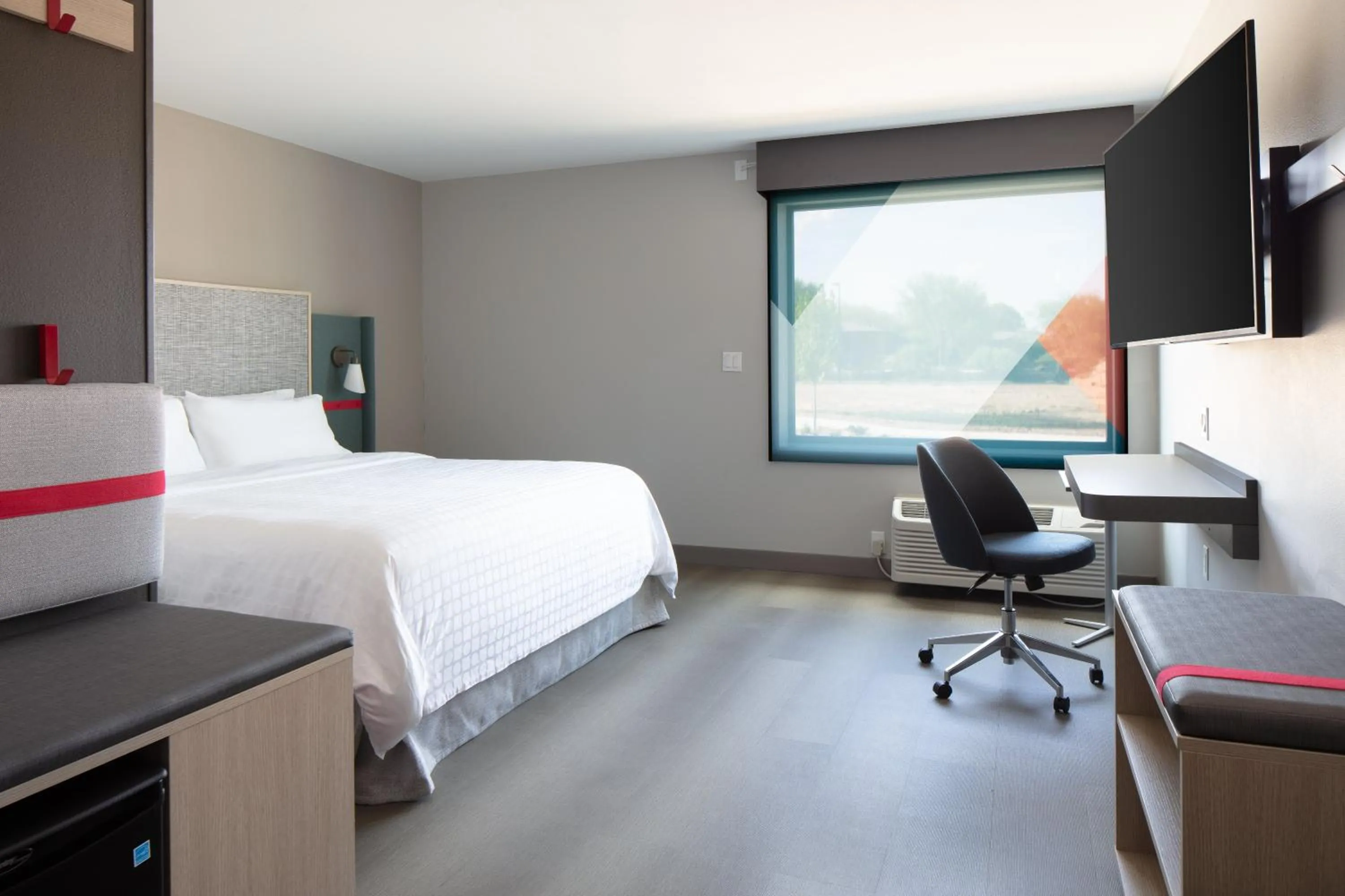 Photo of the whole room, Bed in avid hotels - Madison - Monona by IHG