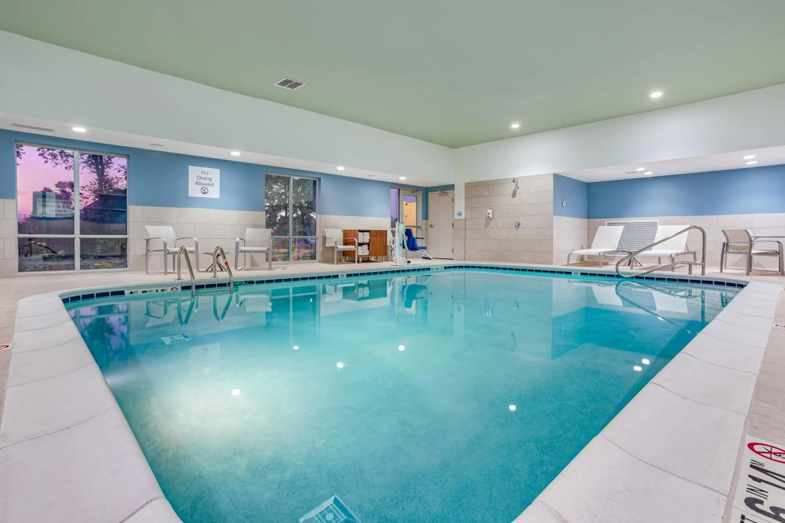  in Holiday Inn Express & Suites - Elkhart North by IHG