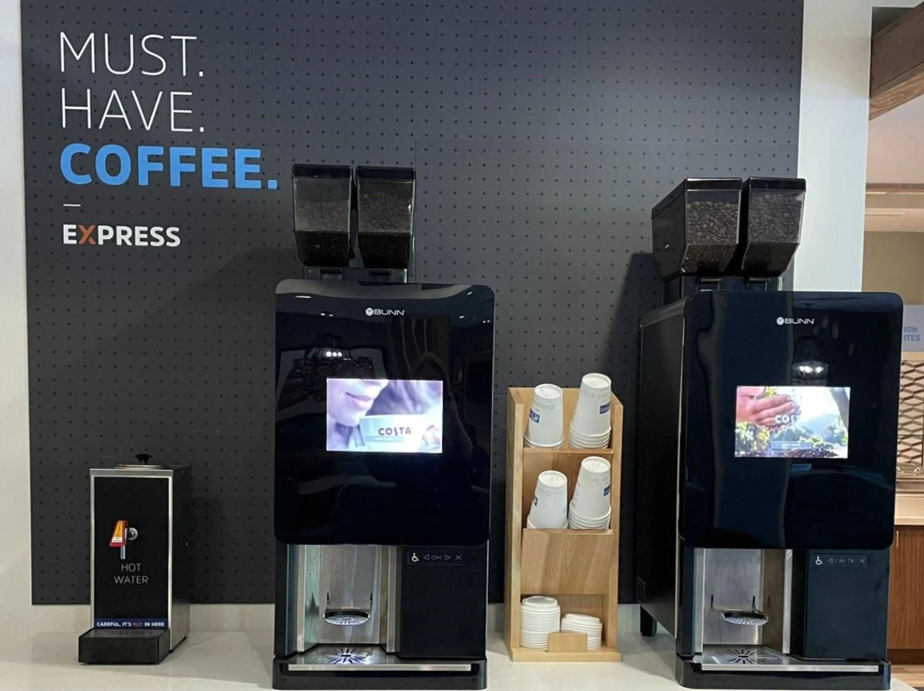 Breakfast in Holiday Inn Express & Suites Chicago O'Hare Airport by IHG