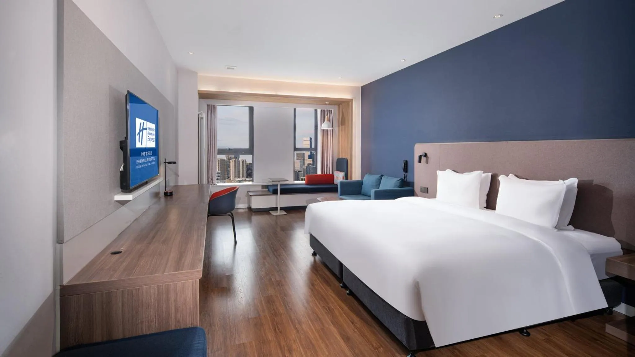 Photo of the whole room in Holiday Inn Express Xi'an West, an IHG Hotel