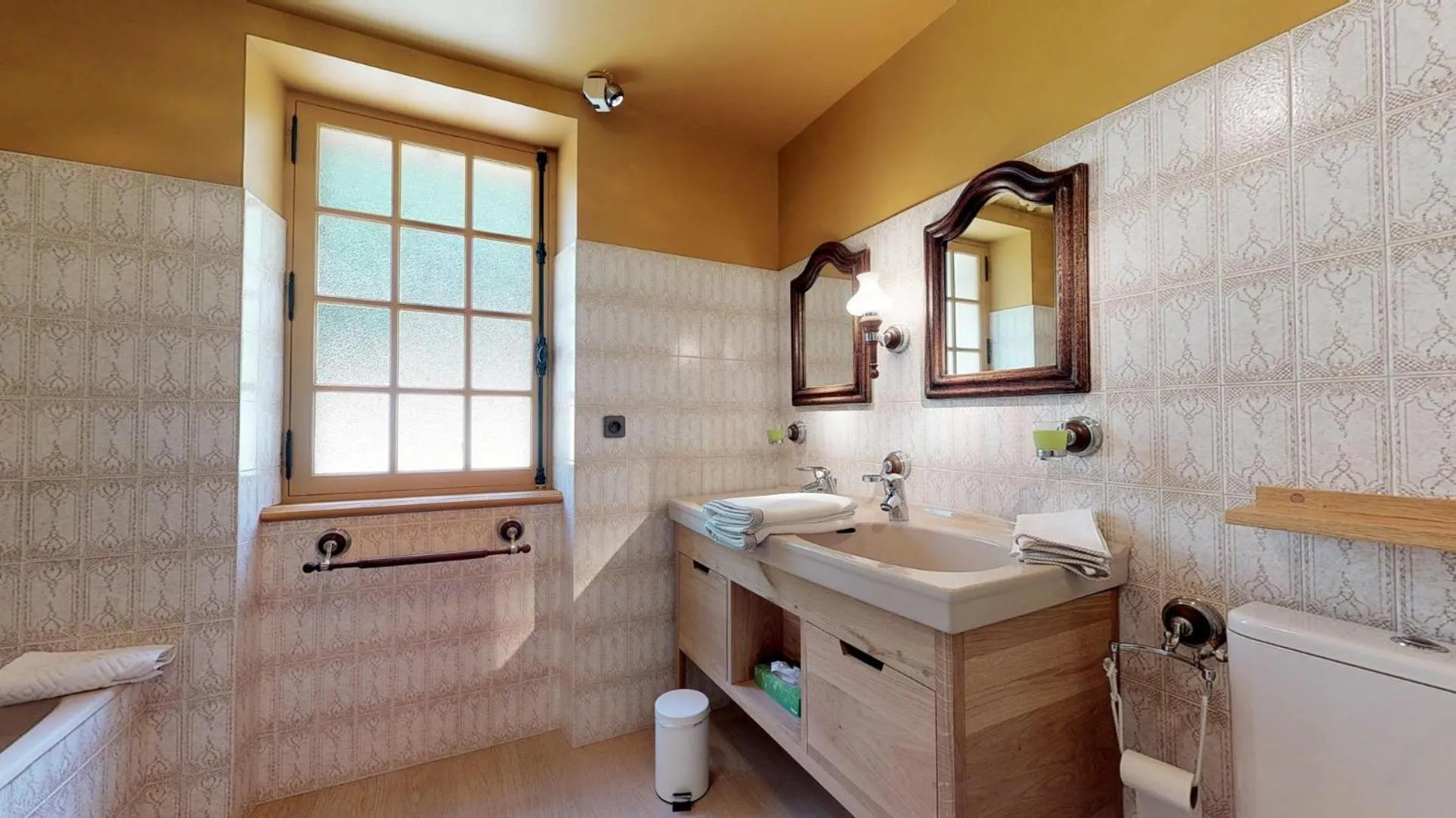 Bathroom in La Trappezienne