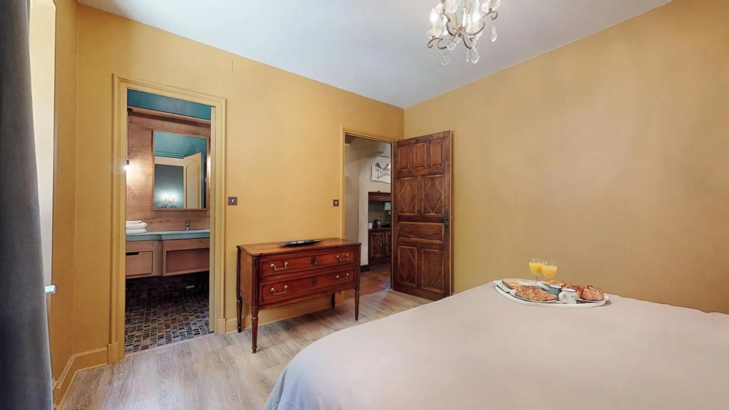 Bedroom, Bed in La Trappezienne