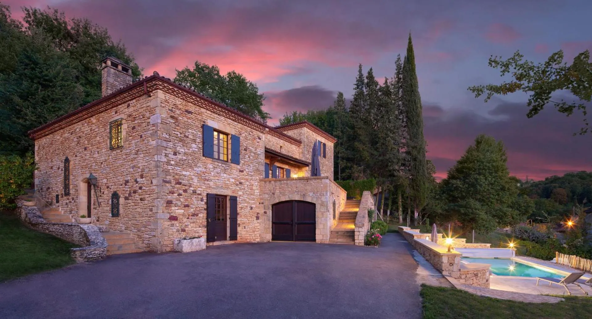 Property building in La Trappezienne