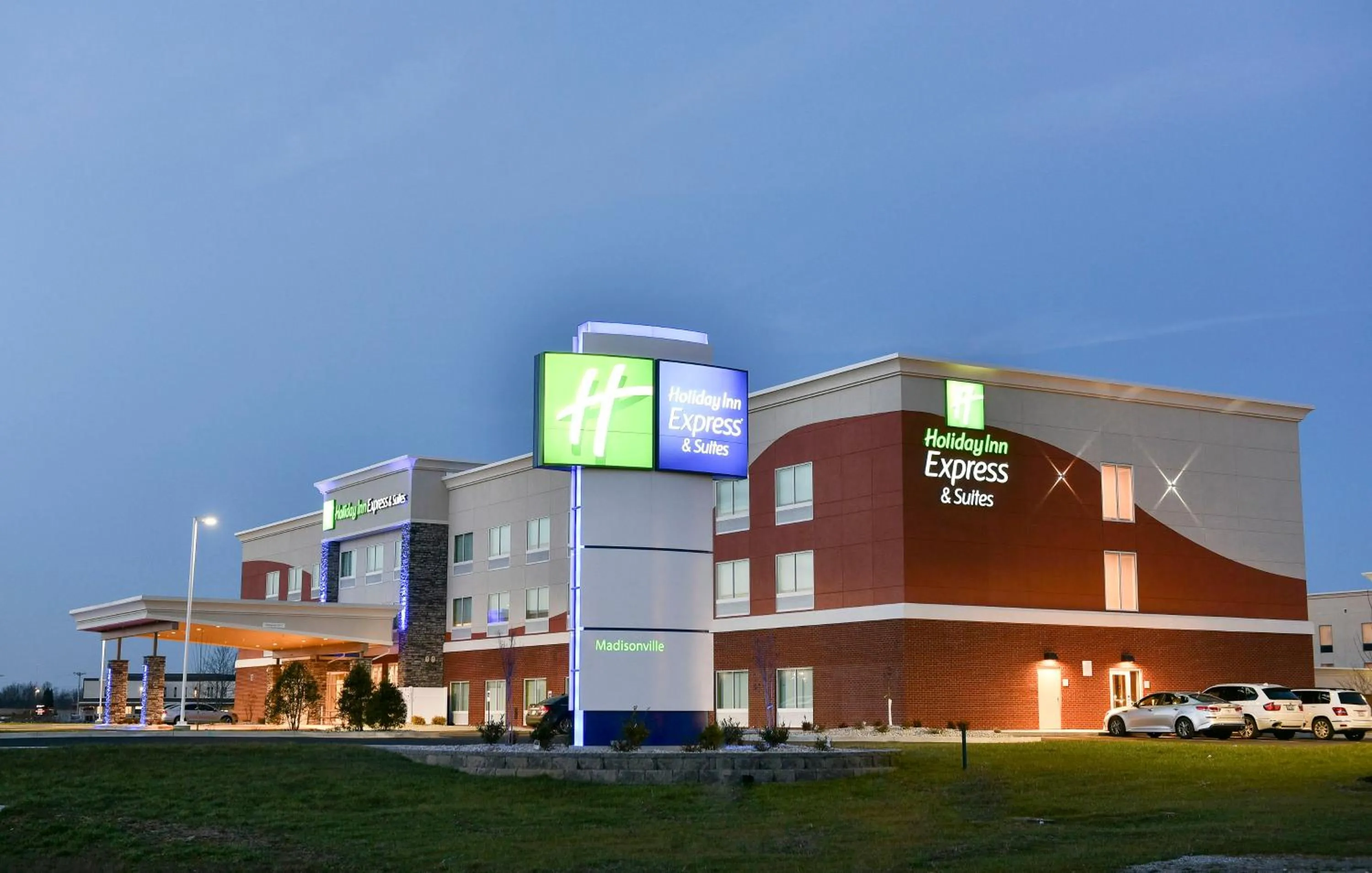 Property building in Holiday Inn Express & Suites - Madisonville by IHG