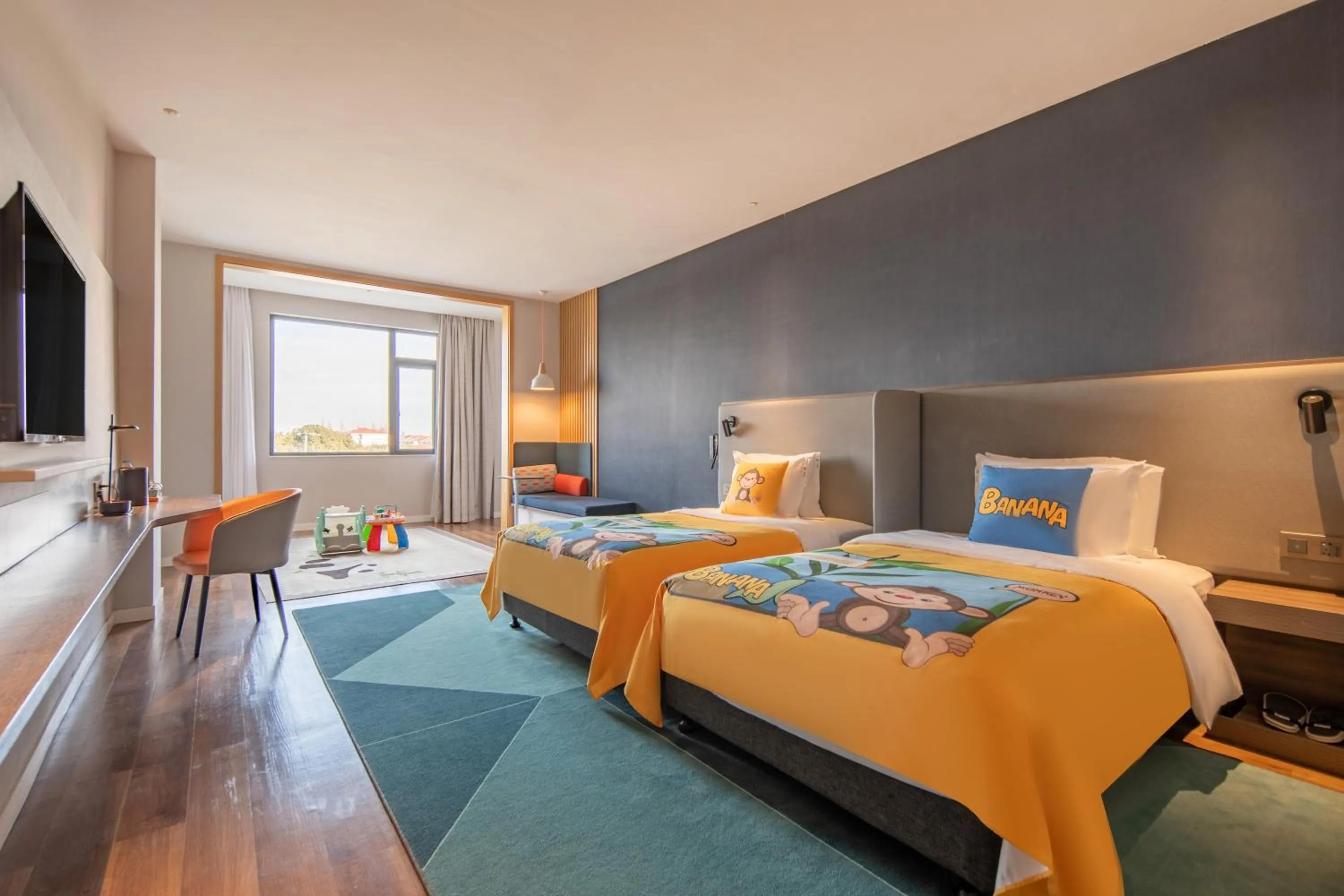 Bed in Holiday Inn Express Shanghai Jiading New City by IHG