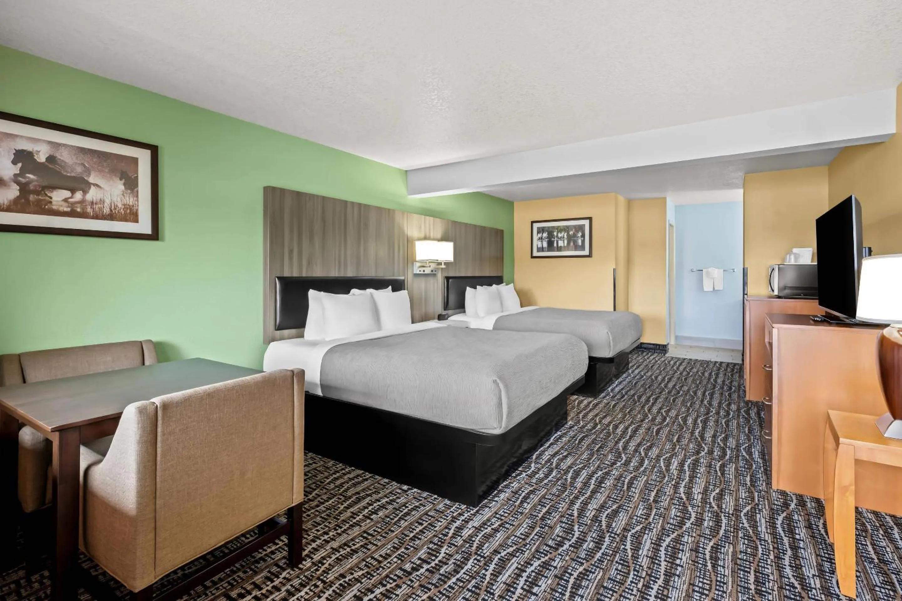 Bedroom, Bed in Quality Inn