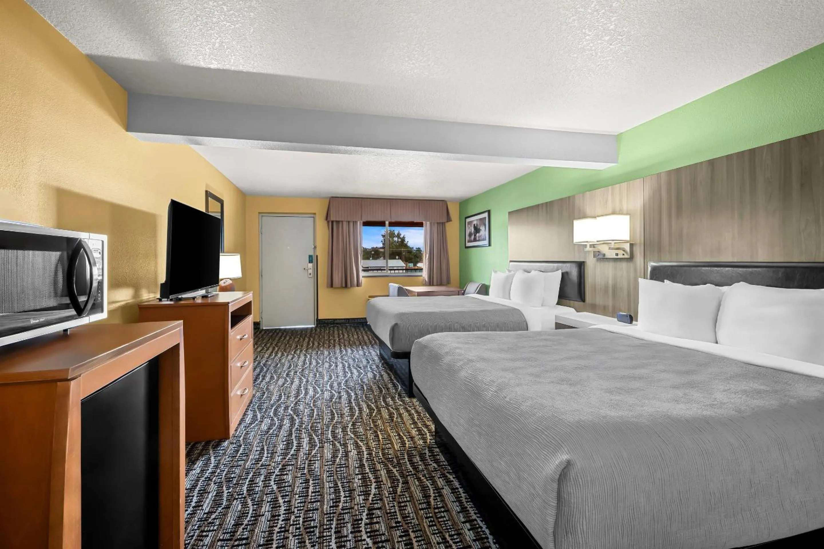 Bedroom, Bed in Quality Inn