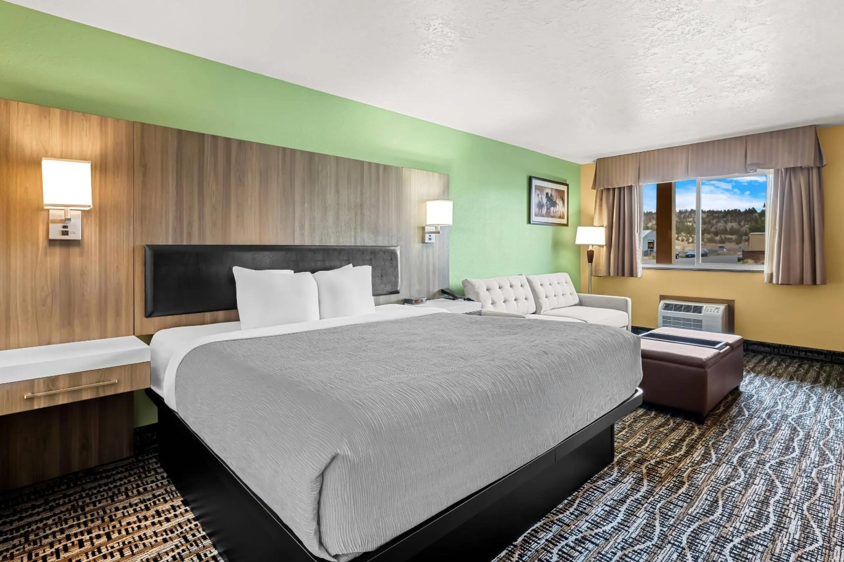 Bedroom, Bed in Quality Inn