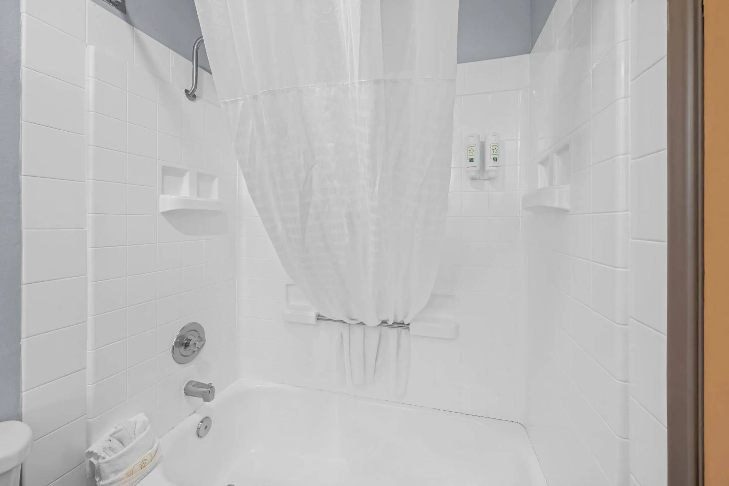 Bedroom in Quality Inn