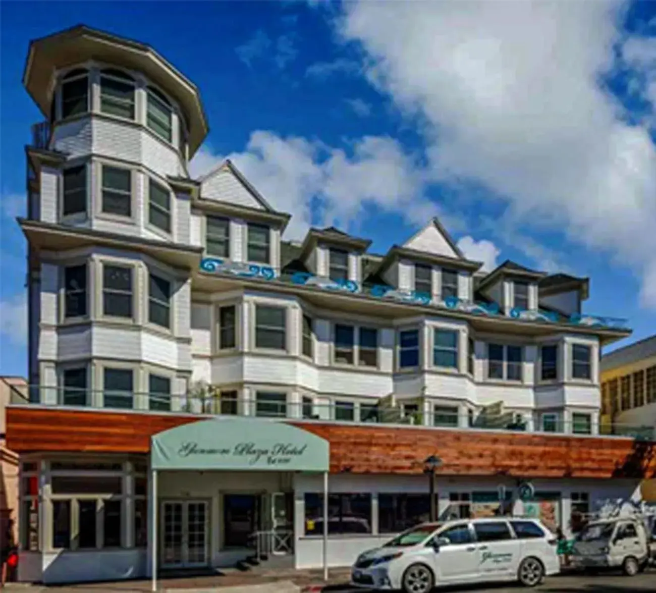 Property building in Glenmore Plaza Hotel Property building in Glenmore Plaza Hotel