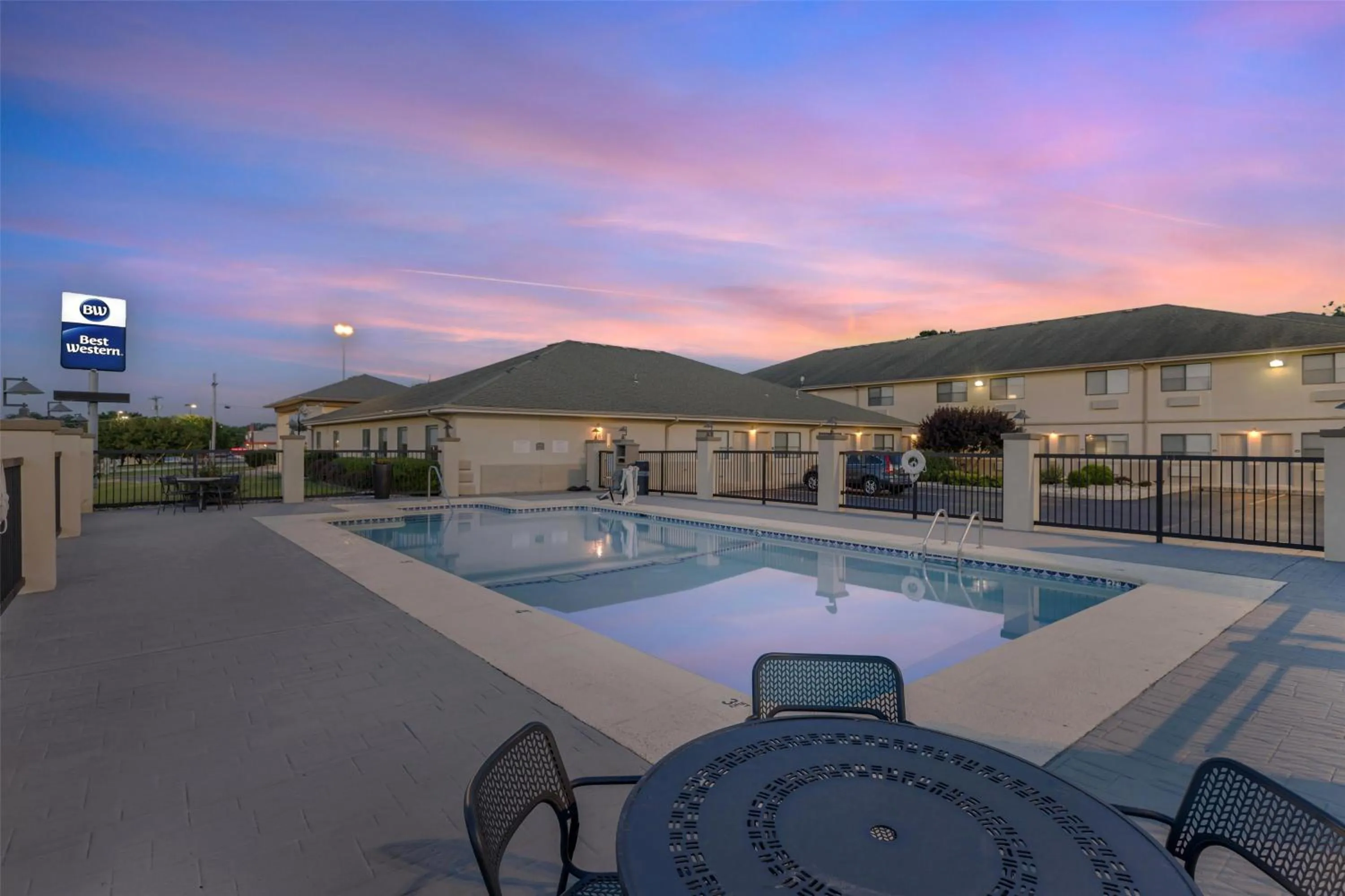 Pool view in Best Western TimberRidge Inn
