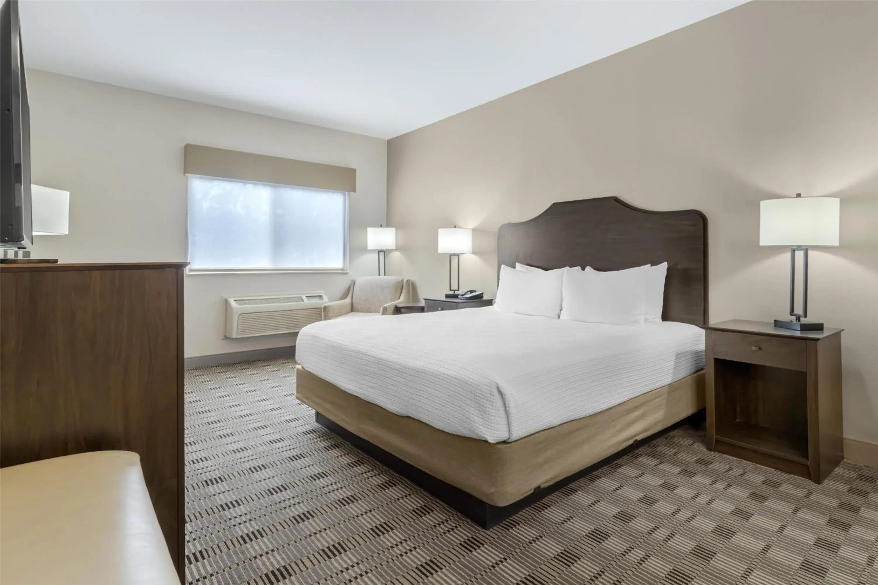 King Room with Roll-In Shower - Disability Access in Best Western TimberRidge Inn King Room with Roll-In Shower - Disability Access in Best Western TimberRidge Inn