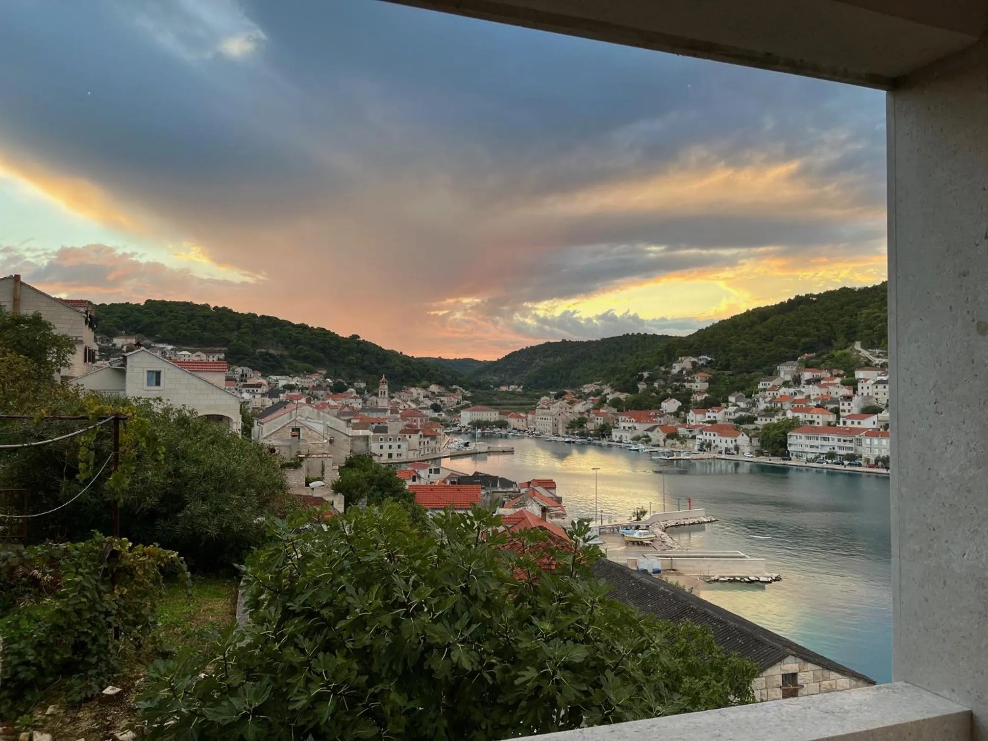 City view in Villa More