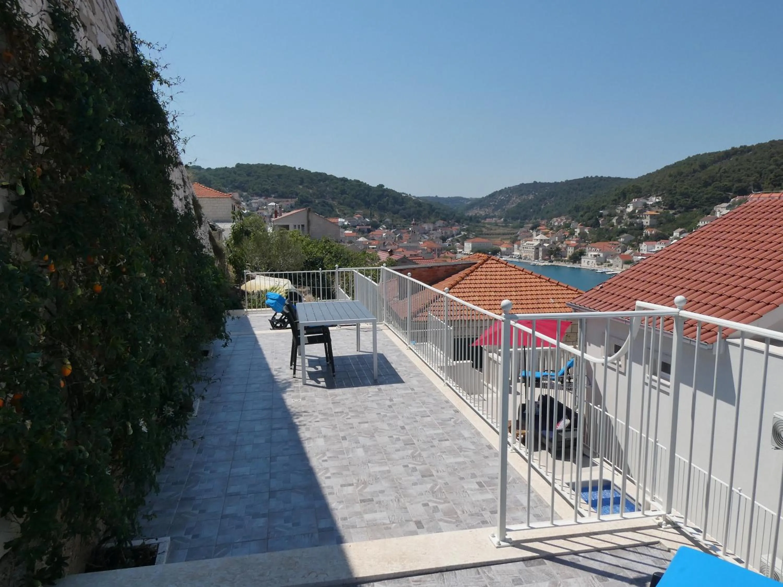 City view in Villa More