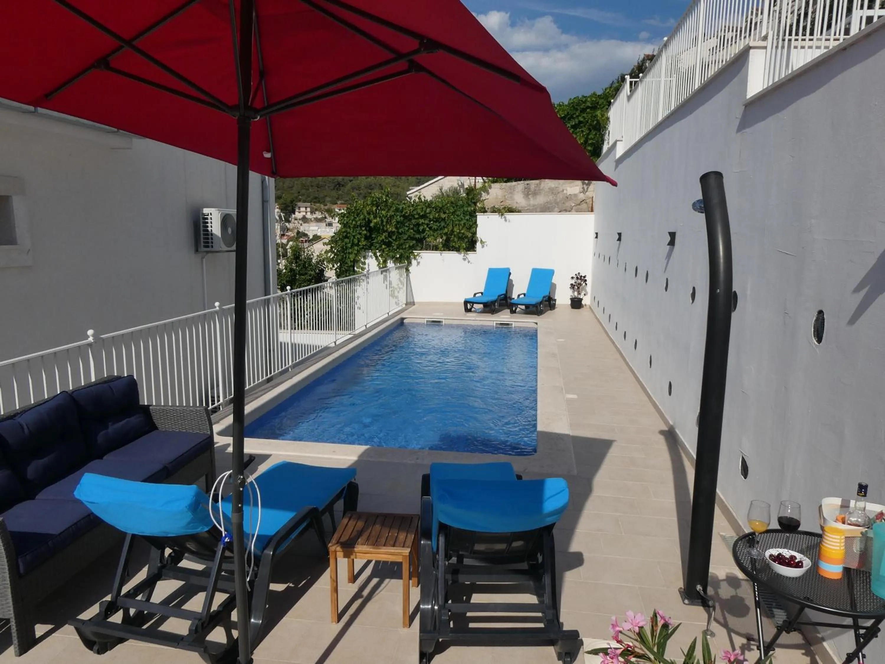 Swimming pool in Villa More