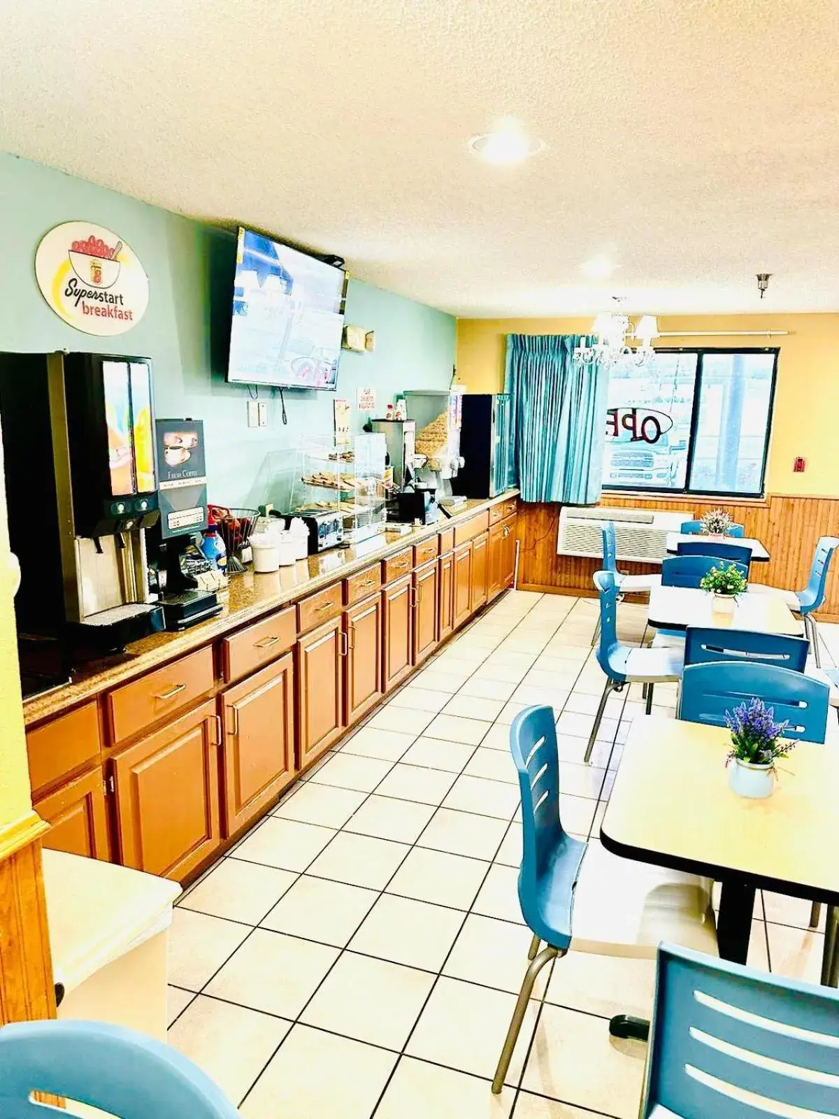 Breakfast in Super 8 by Wyndham Warrenton Breakfast in Super 8 by Wyndham Warrenton