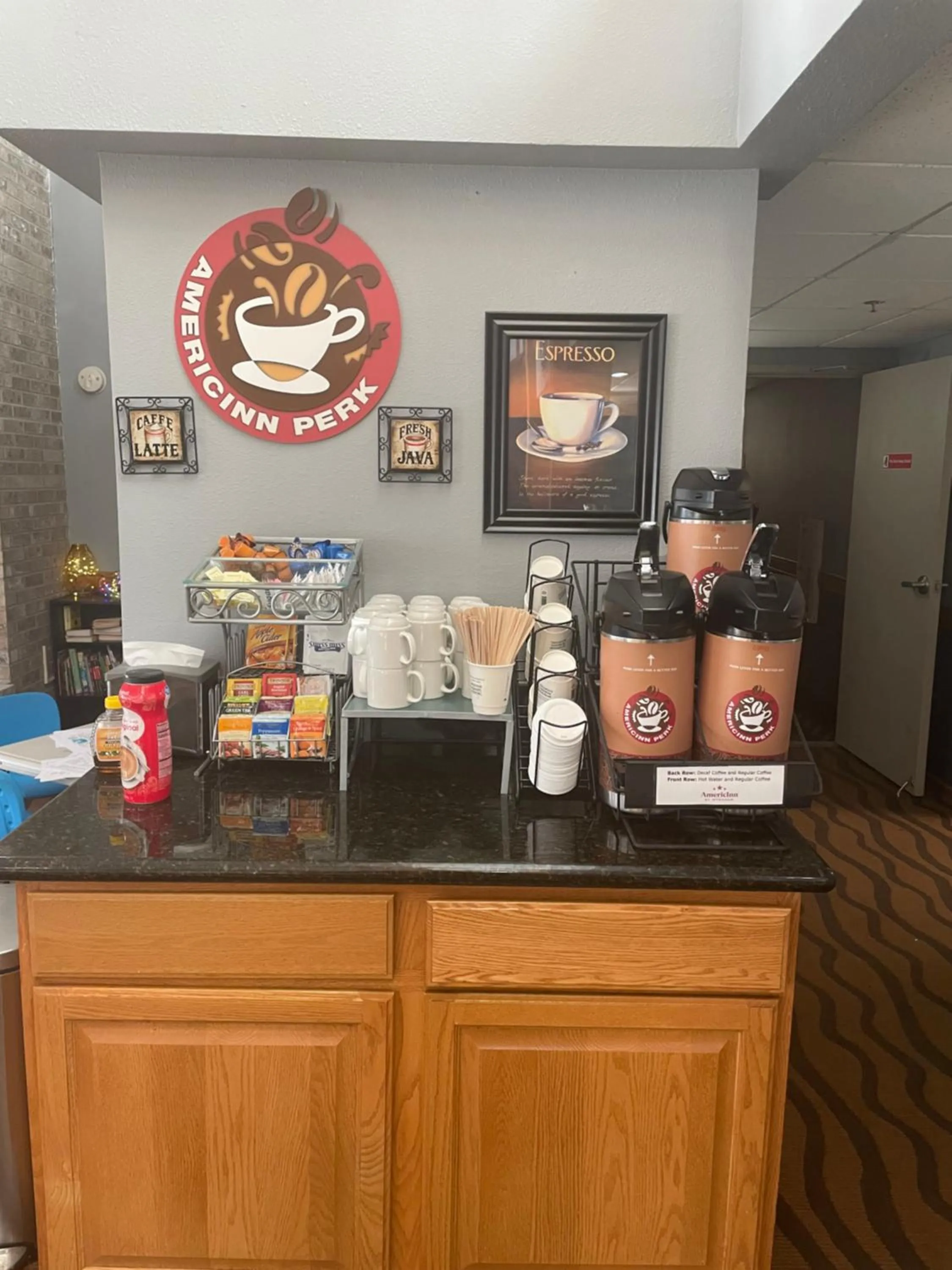 Coffee/tea facilities in AmericInn by Wyndham Hartford WI
