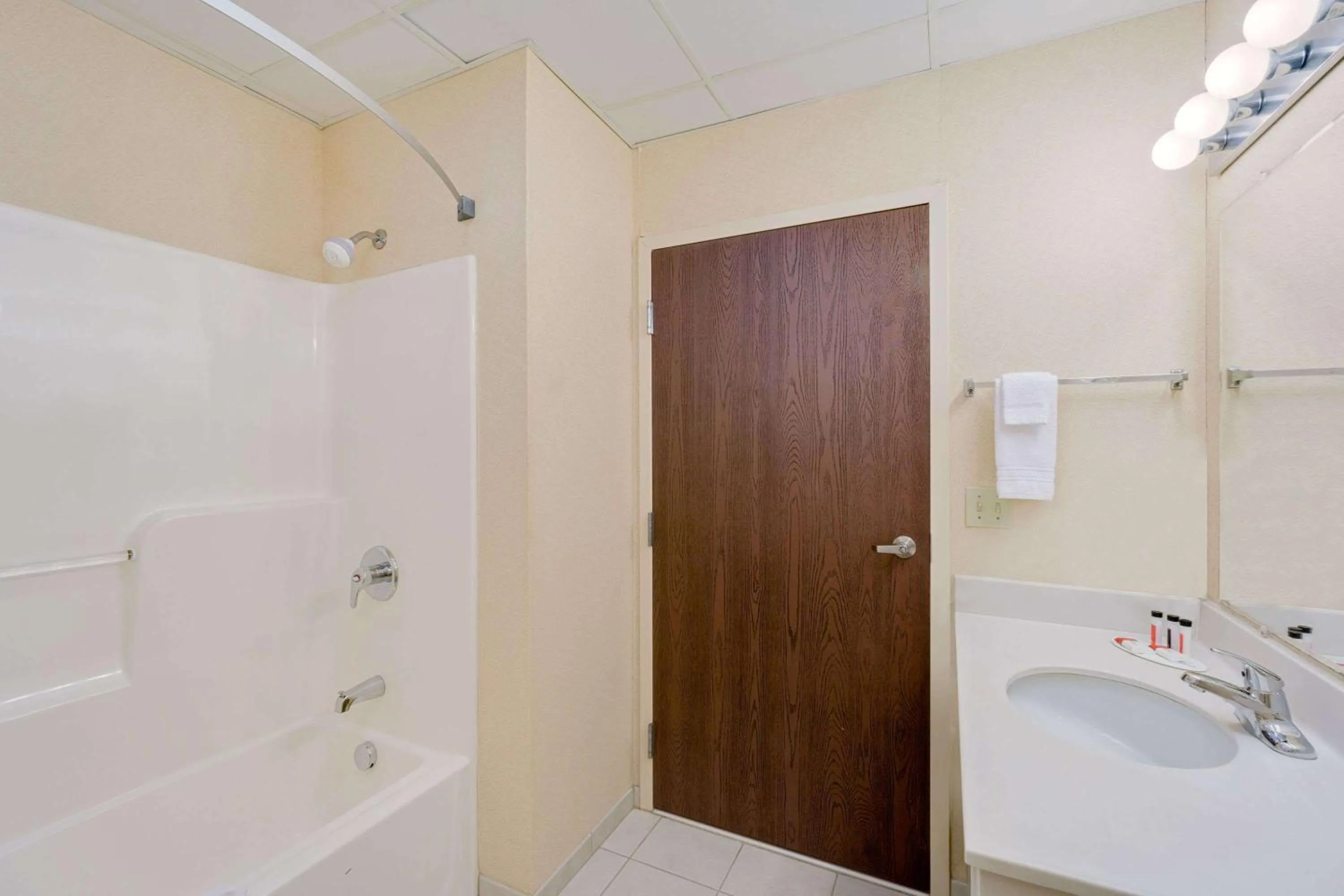 Bathroom in Magnuson Hotel West Liberty