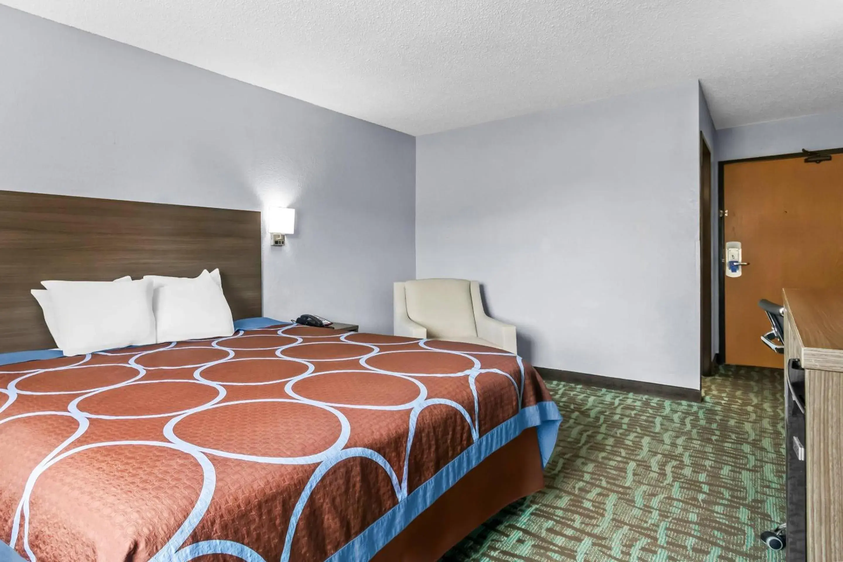 Bedroom, Bed in Rodeway Inn Delmont Bedroom, Bed in Rodeway Inn Delmont