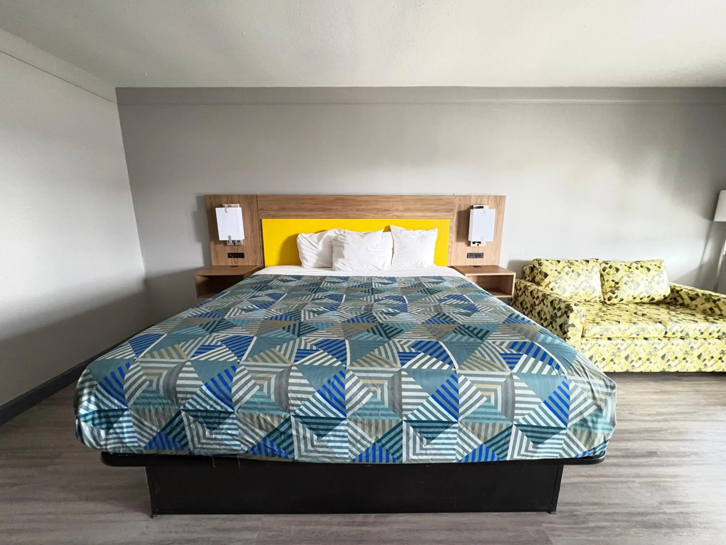 Bedroom, Bed in Days Inn by Wyndham Gonzales Bedroom, Bed in Days Inn by Wyndham Gonzales