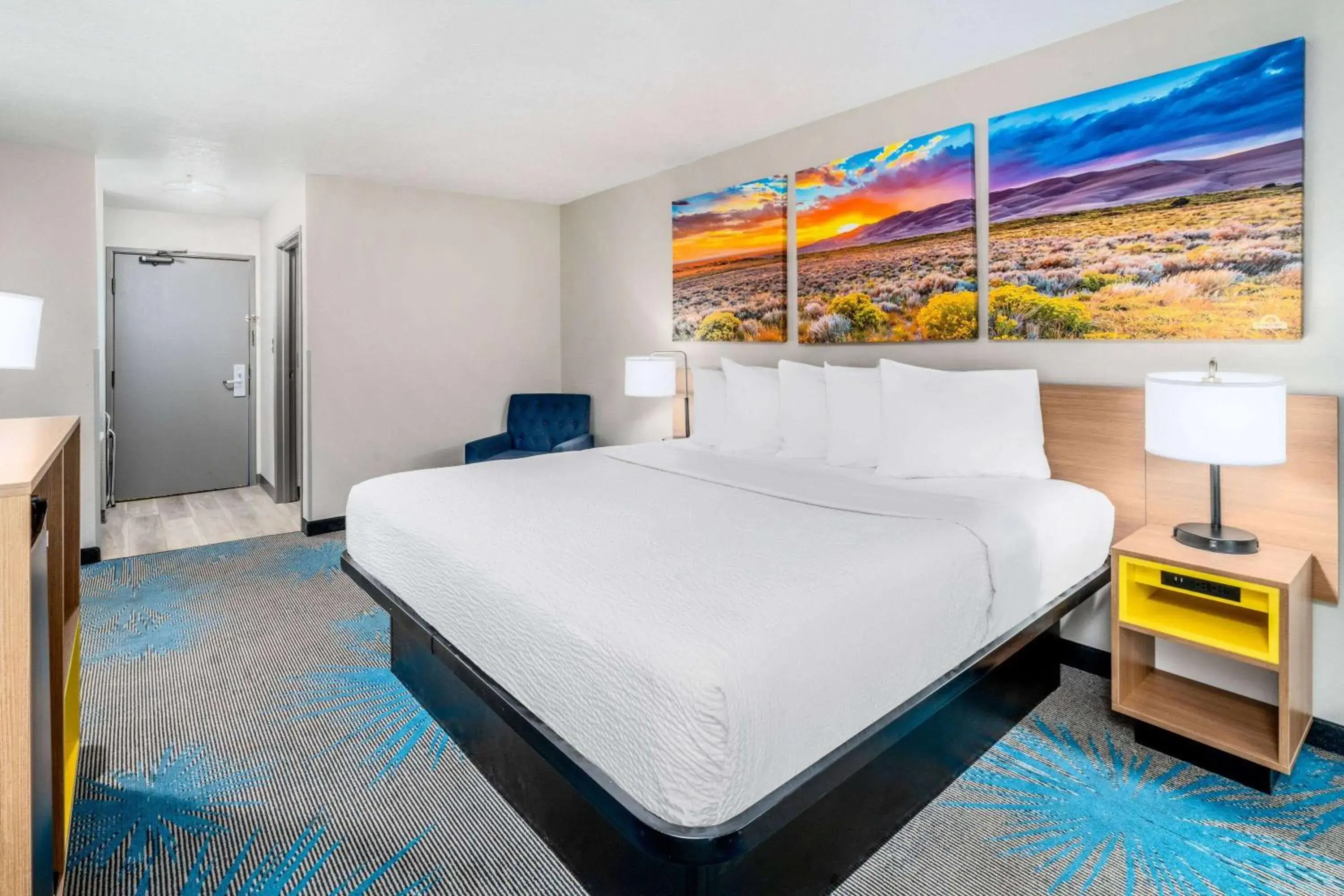 Photo of the whole room, Bed in Days Inn by Wyndham Los Lunas Photo of the whole room, Bed in Days Inn by Wyndham Los Lunas