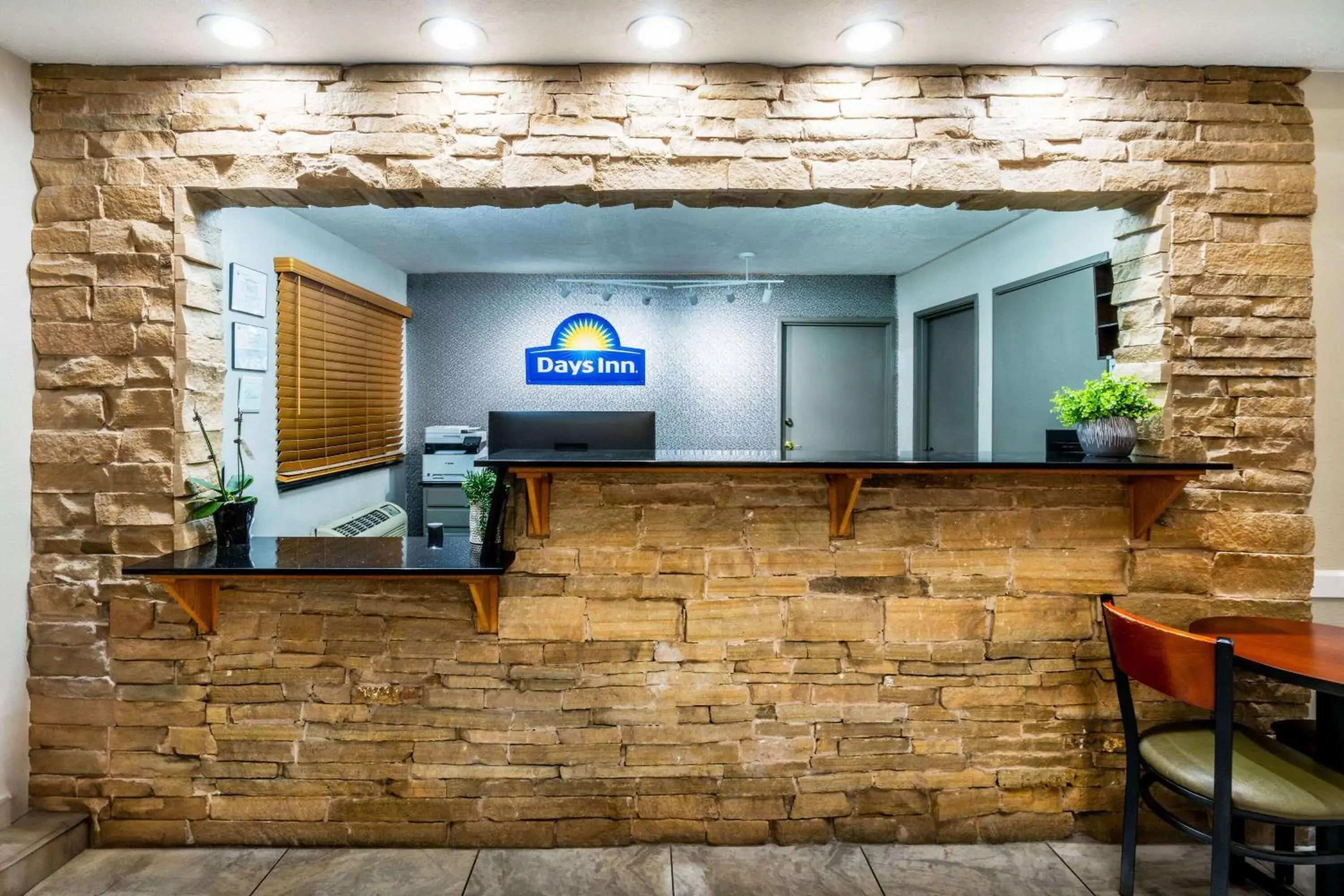 Lobby or reception in Days Inn by Wyndham Los Lunas Lobby or reception in Days Inn by Wyndham Los Lunas