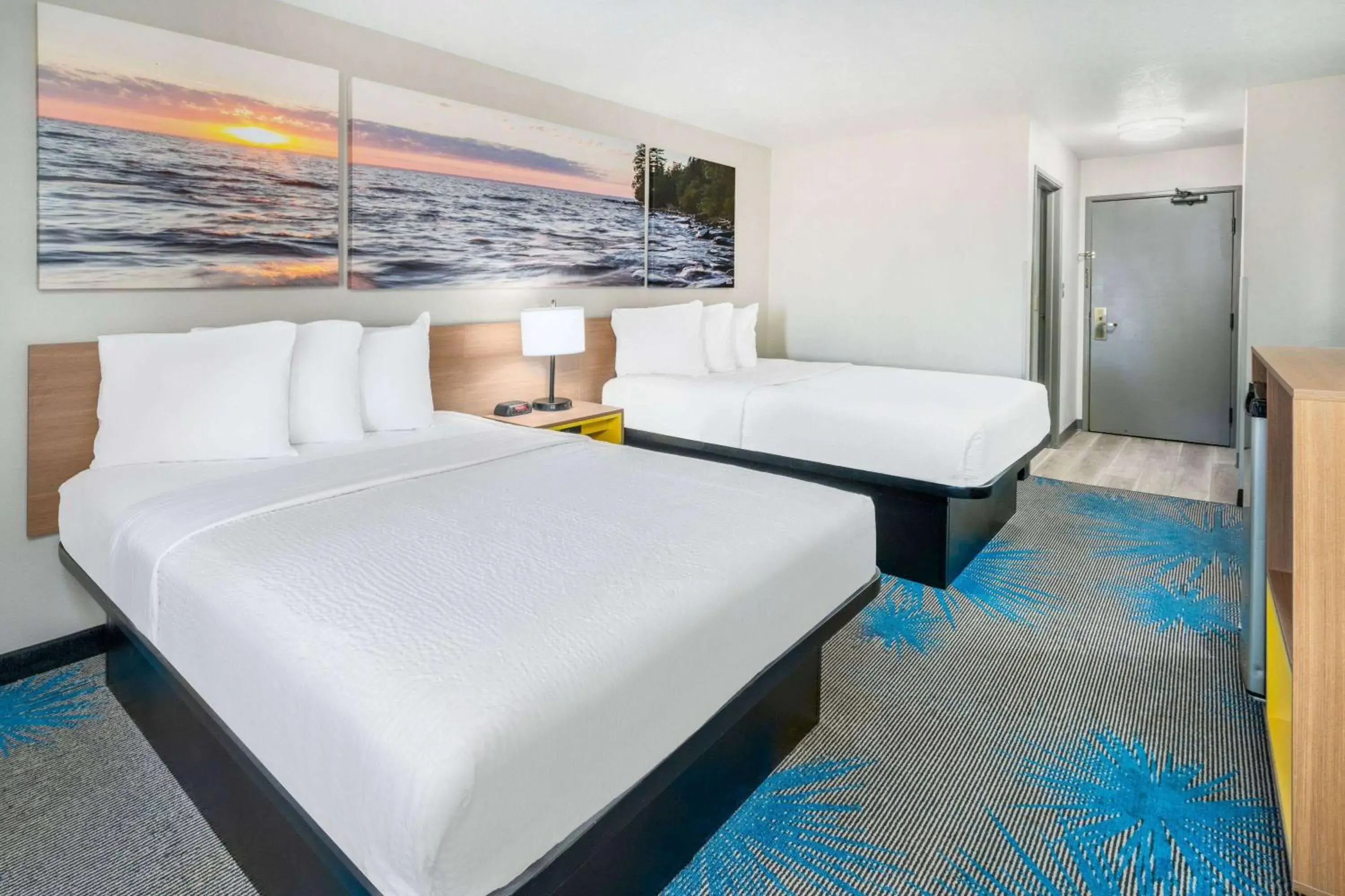 Photo of the whole room, Bed in Days Inn by Wyndham Los Lunas Photo of the whole room, Bed in Days Inn by Wyndham Los Lunas