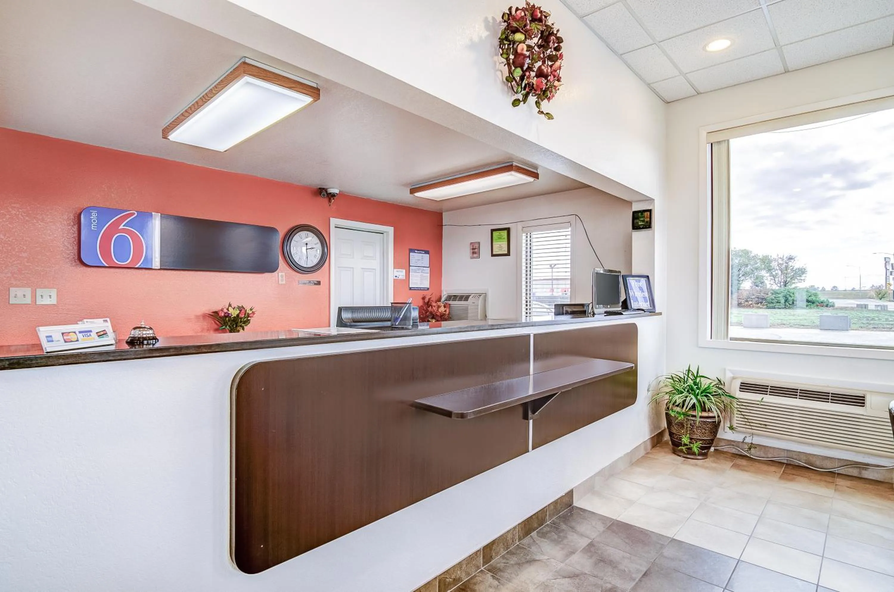 Lobby or reception in Motel 6-Colby, KS