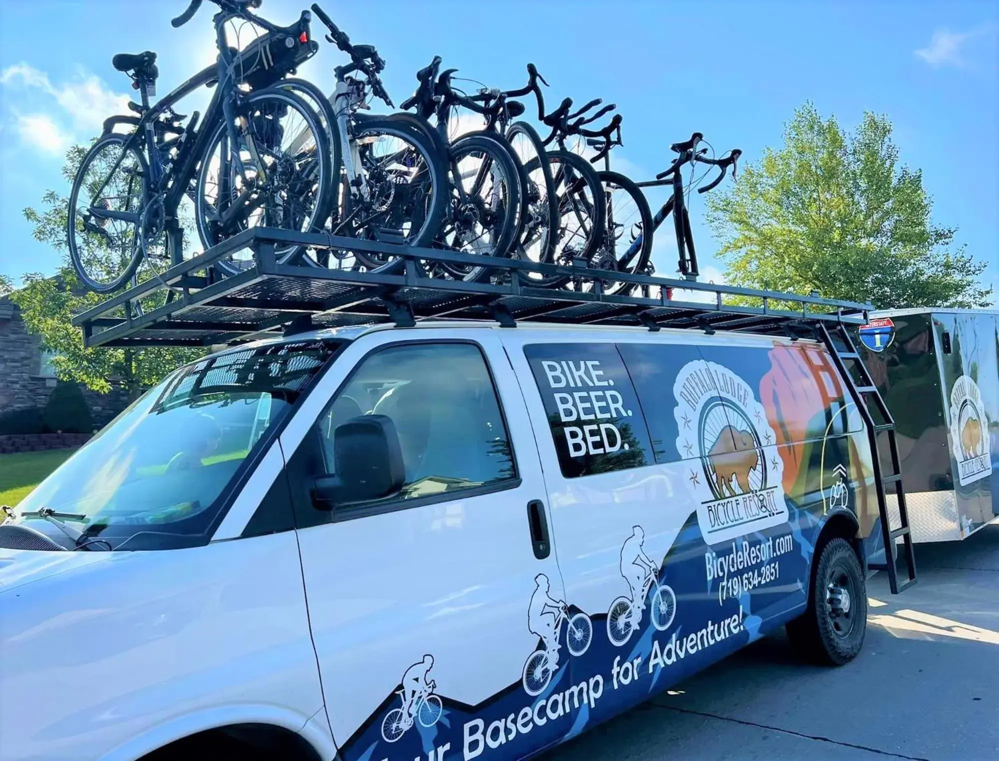 Facade/entrance in Buffalo Lodge Bicycle Resort - Amazing access to local trails & the Garden Facade/entrance in Buffalo Lodge Bicycle Resort - Amazing access to local trails & the Garden
