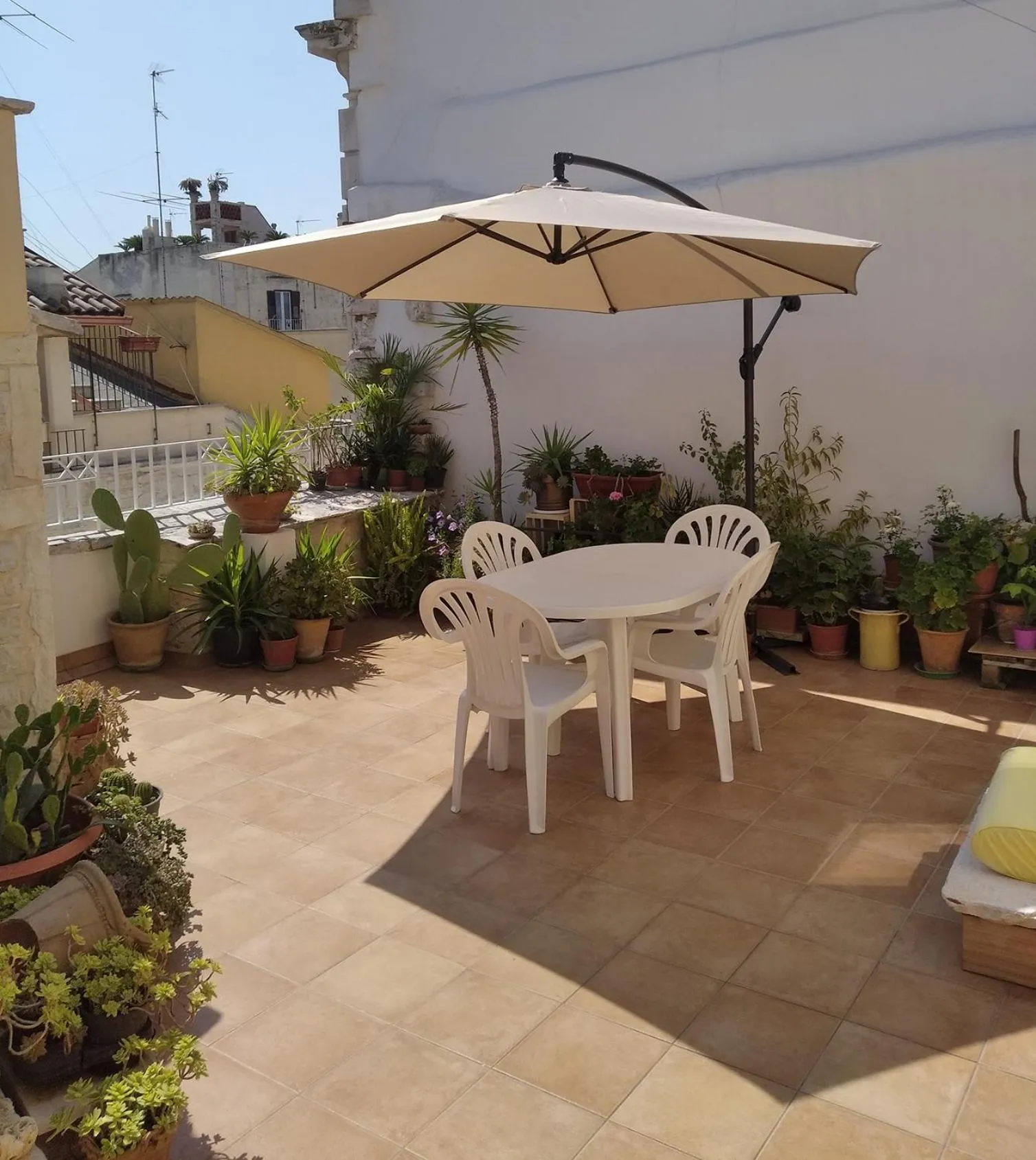 Garden in Attica B&B