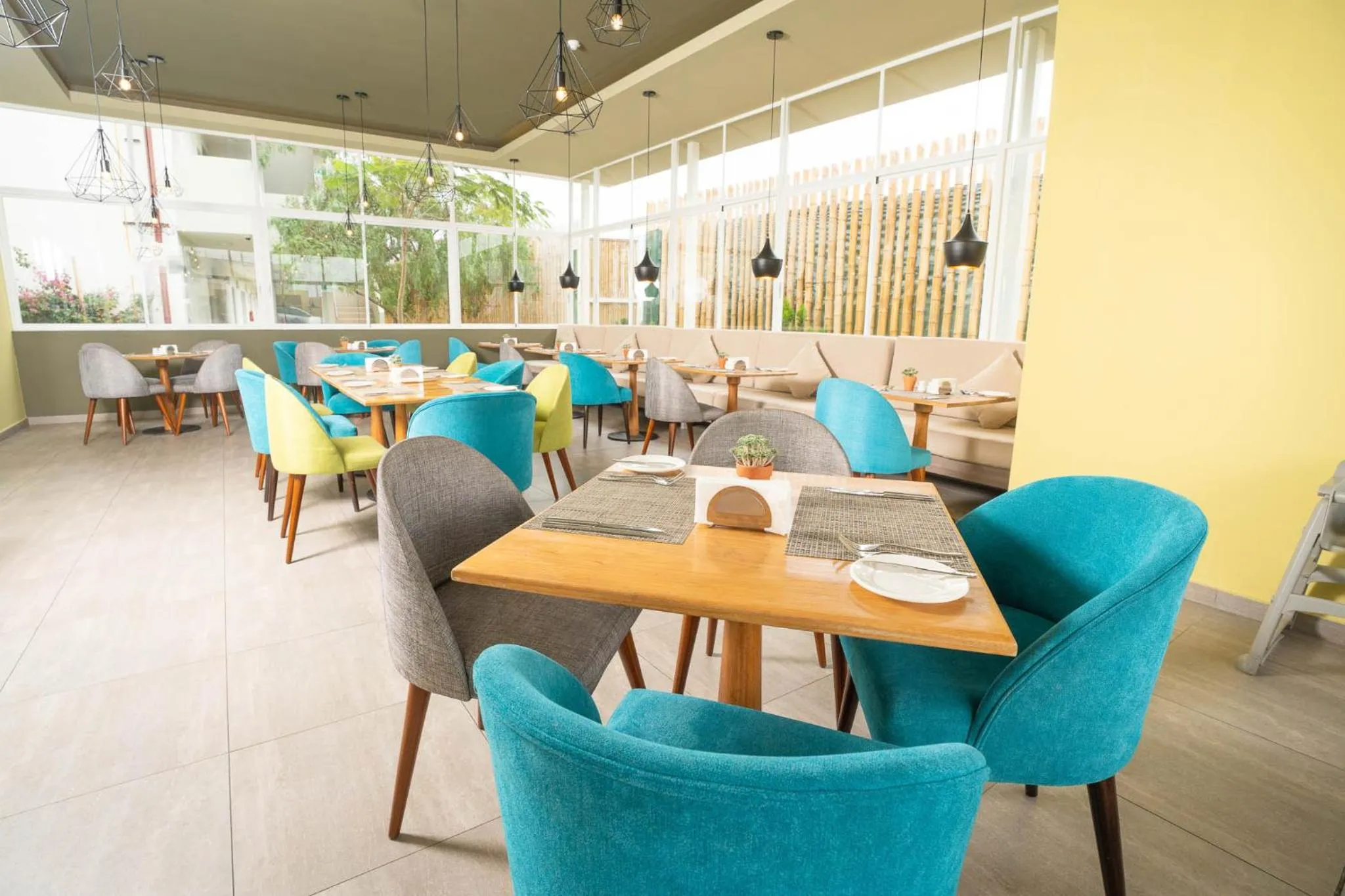 Restaurant/places to eat in Casa Andina Select Paracas