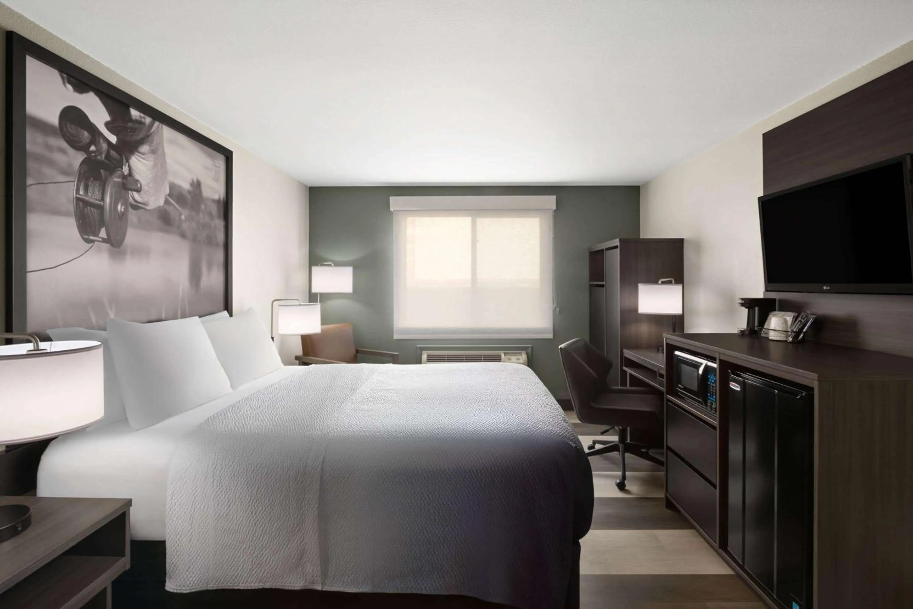 Photo of the whole room, Bed in Super 8 by Wyndham Conrad