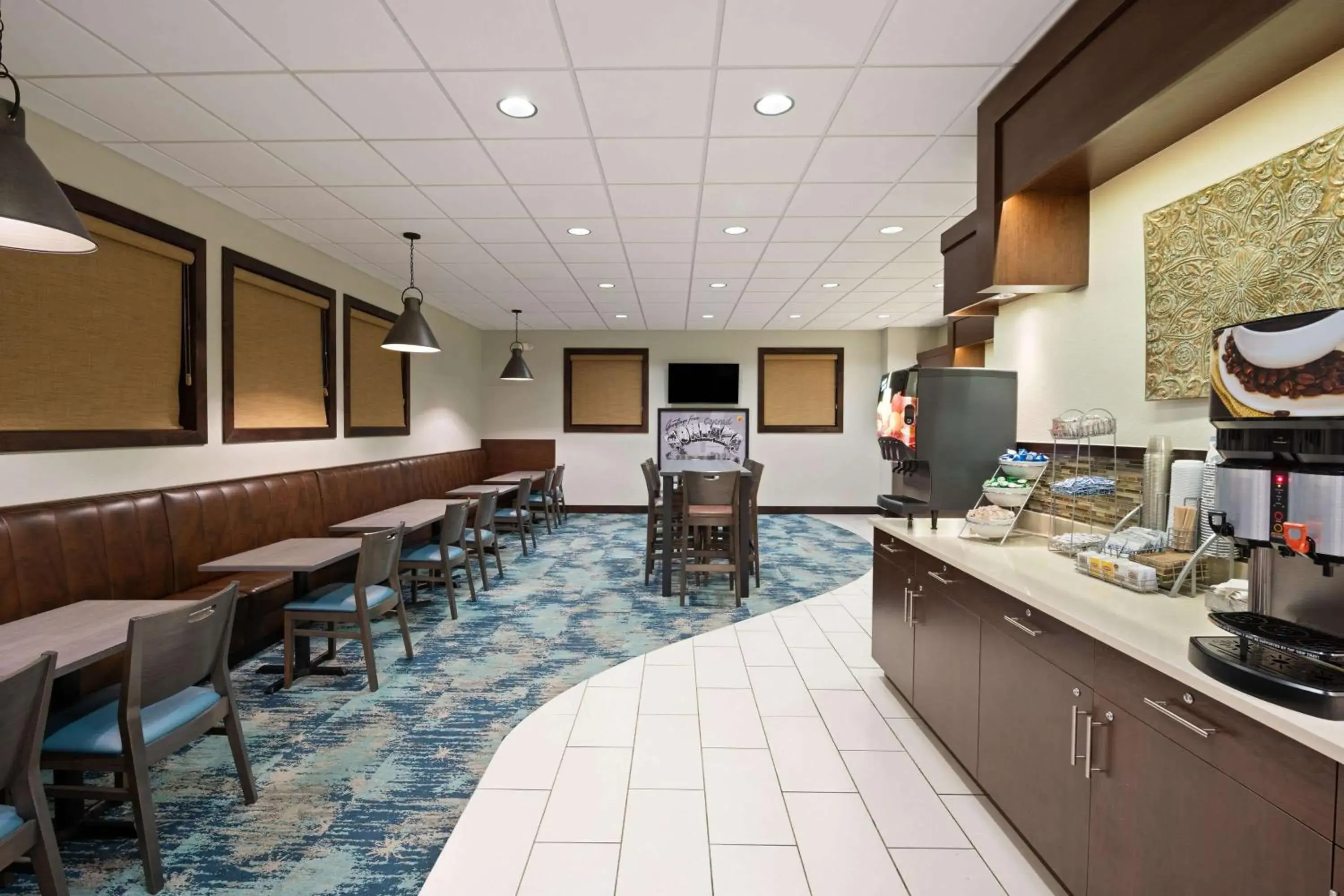 Breakfast in Super 8 by Wyndham Conrad Breakfast in Super 8 by Wyndham Conrad