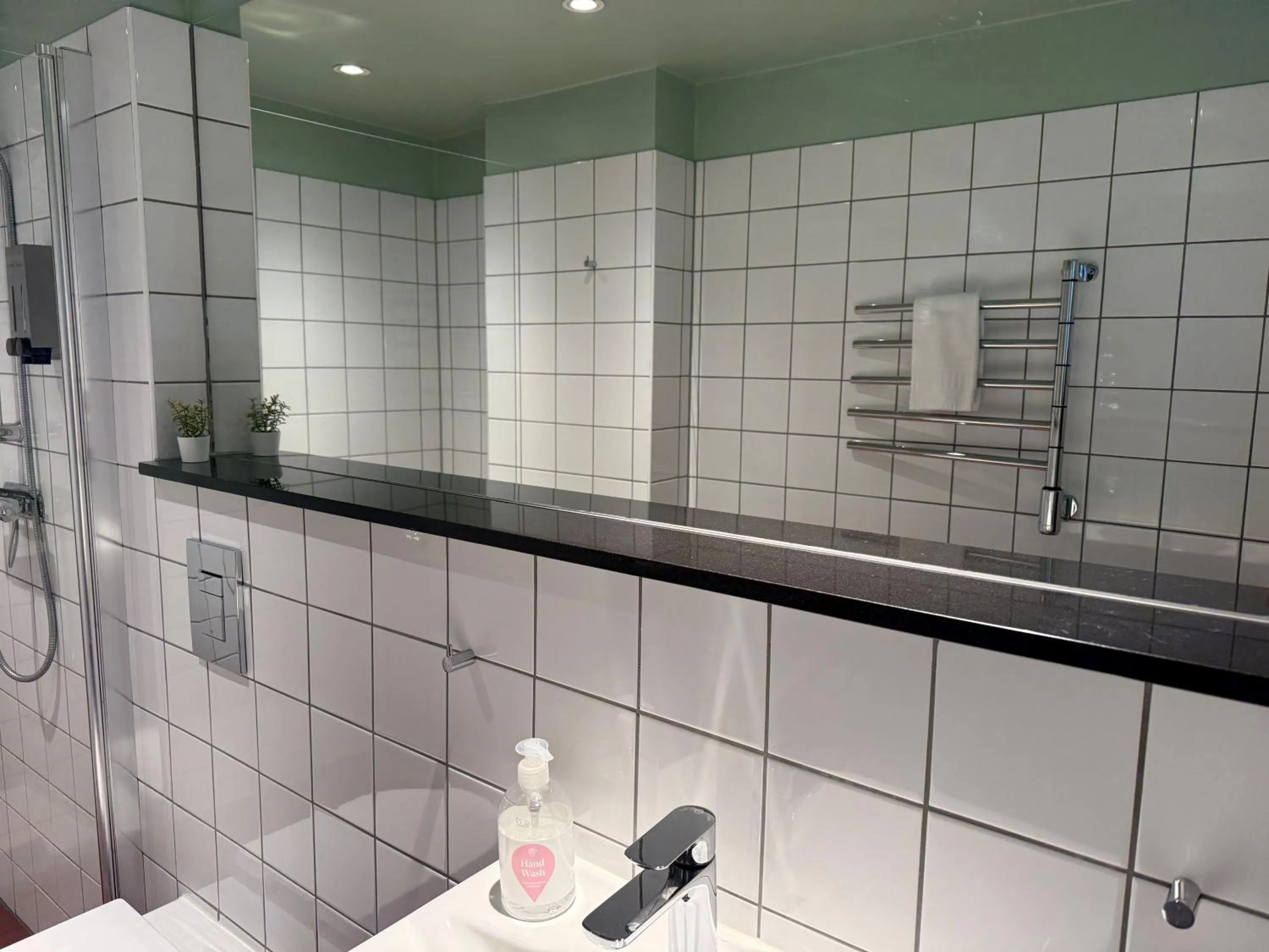 Bathroom in Forenom Aparthotel Malmö Varvsstaden