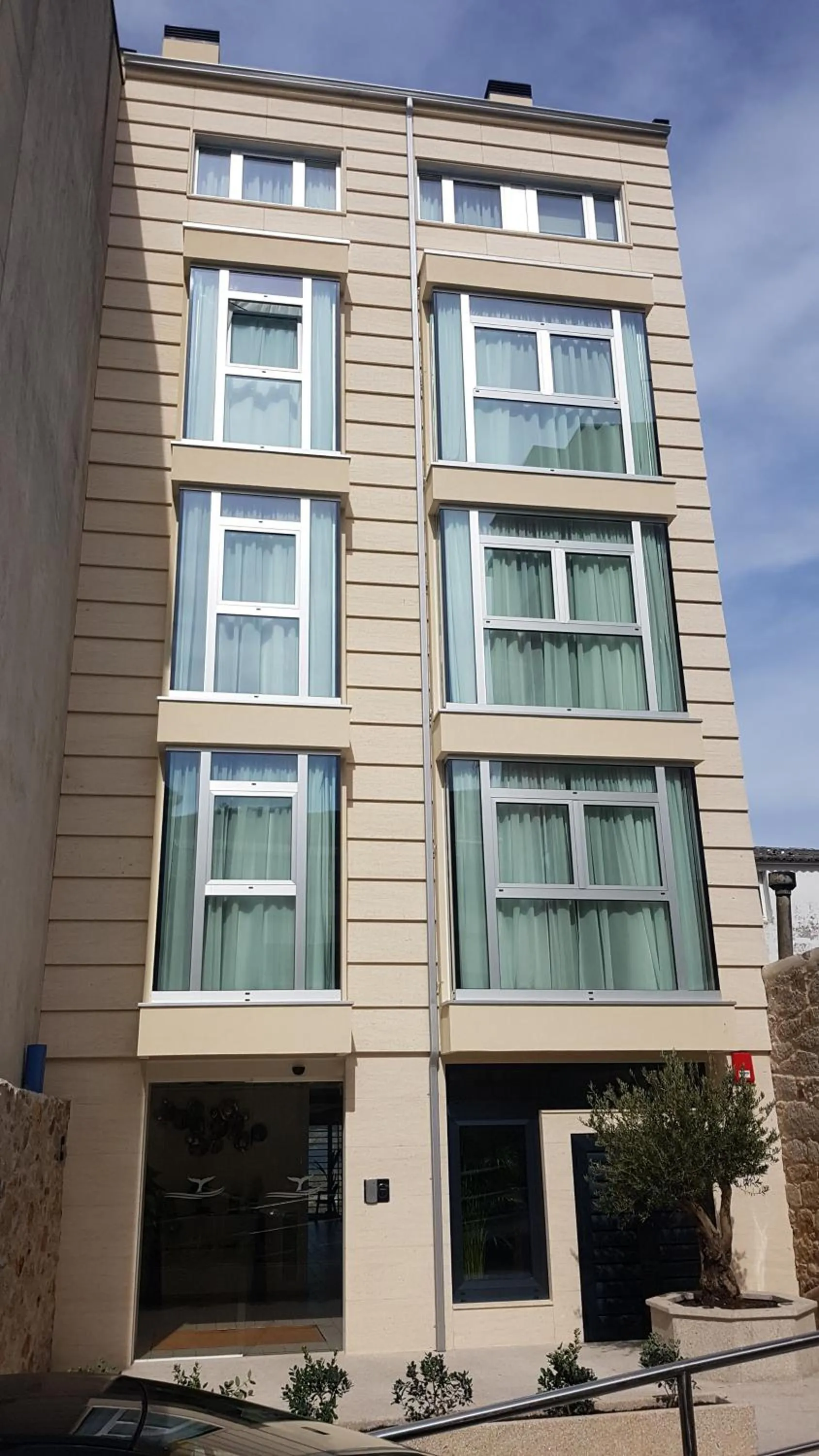 Facade/entrance in Hotel Boutique O Náutico Laxe