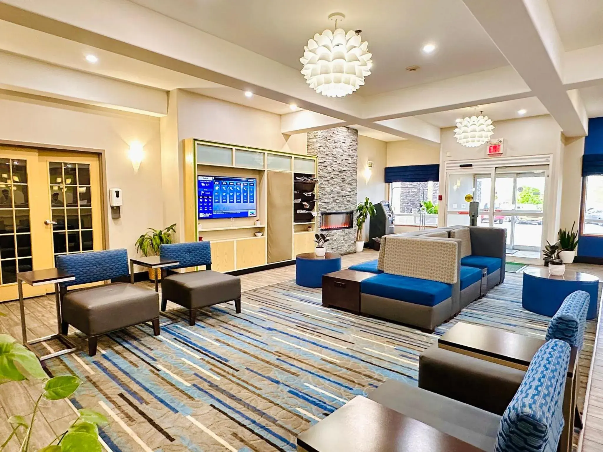 Property building in Holiday Inn Hotel & Suites Regina by IHG Property building in Holiday Inn Hotel & Suites Regina by IHG