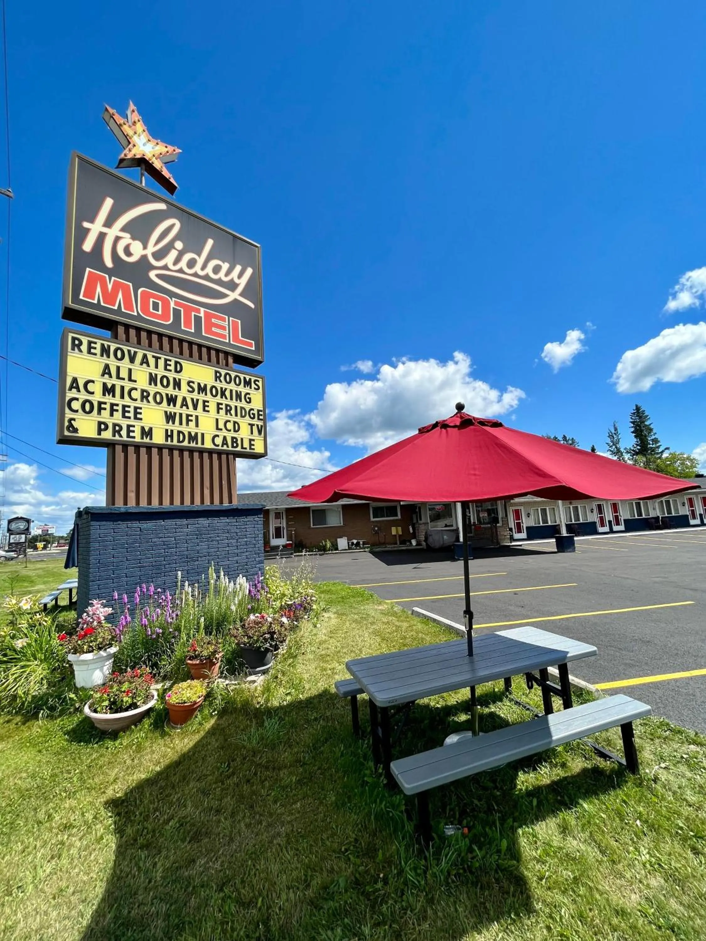 Holiday Motel