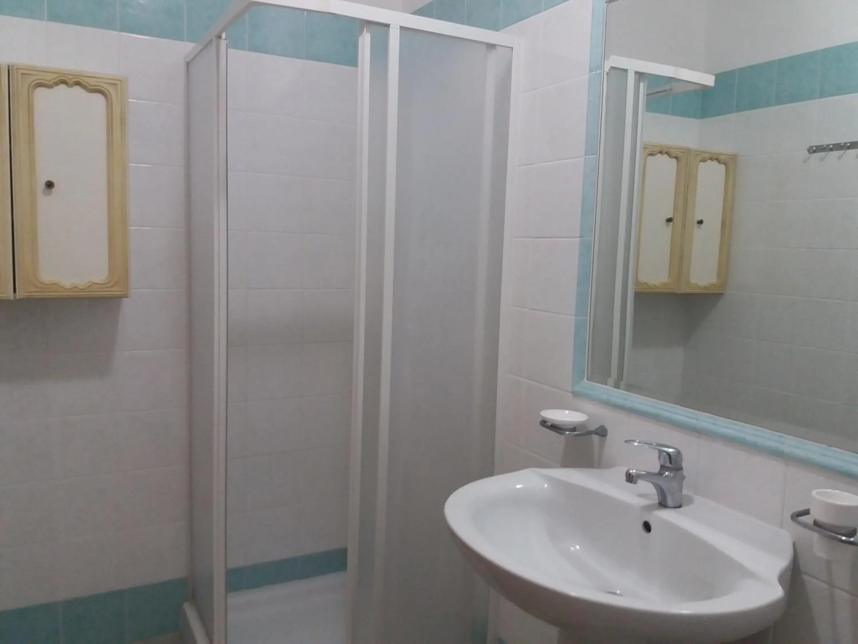 Shower in Villa dei pini