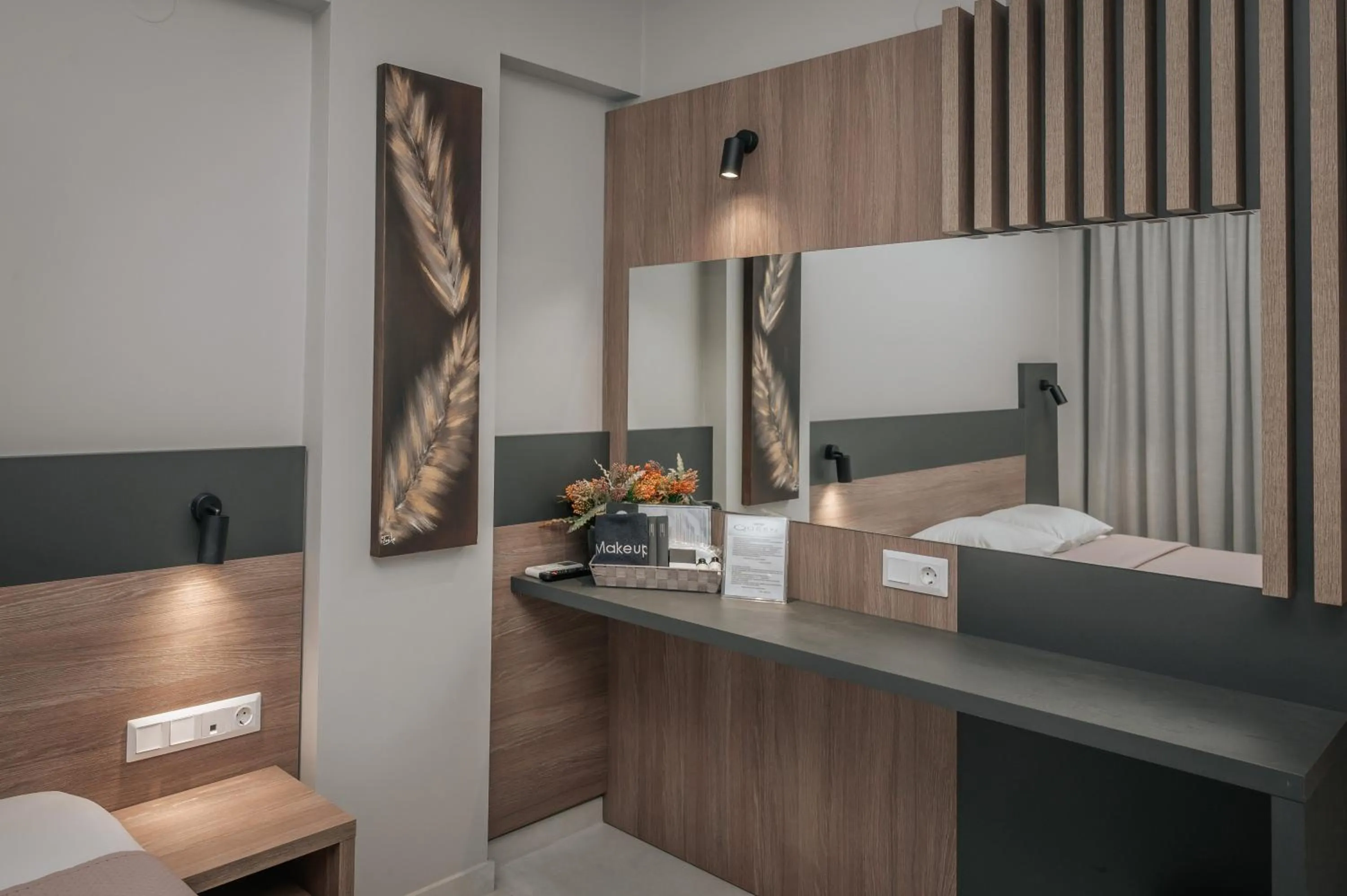 Bed in Elizabeth Queen Luxury Rooms