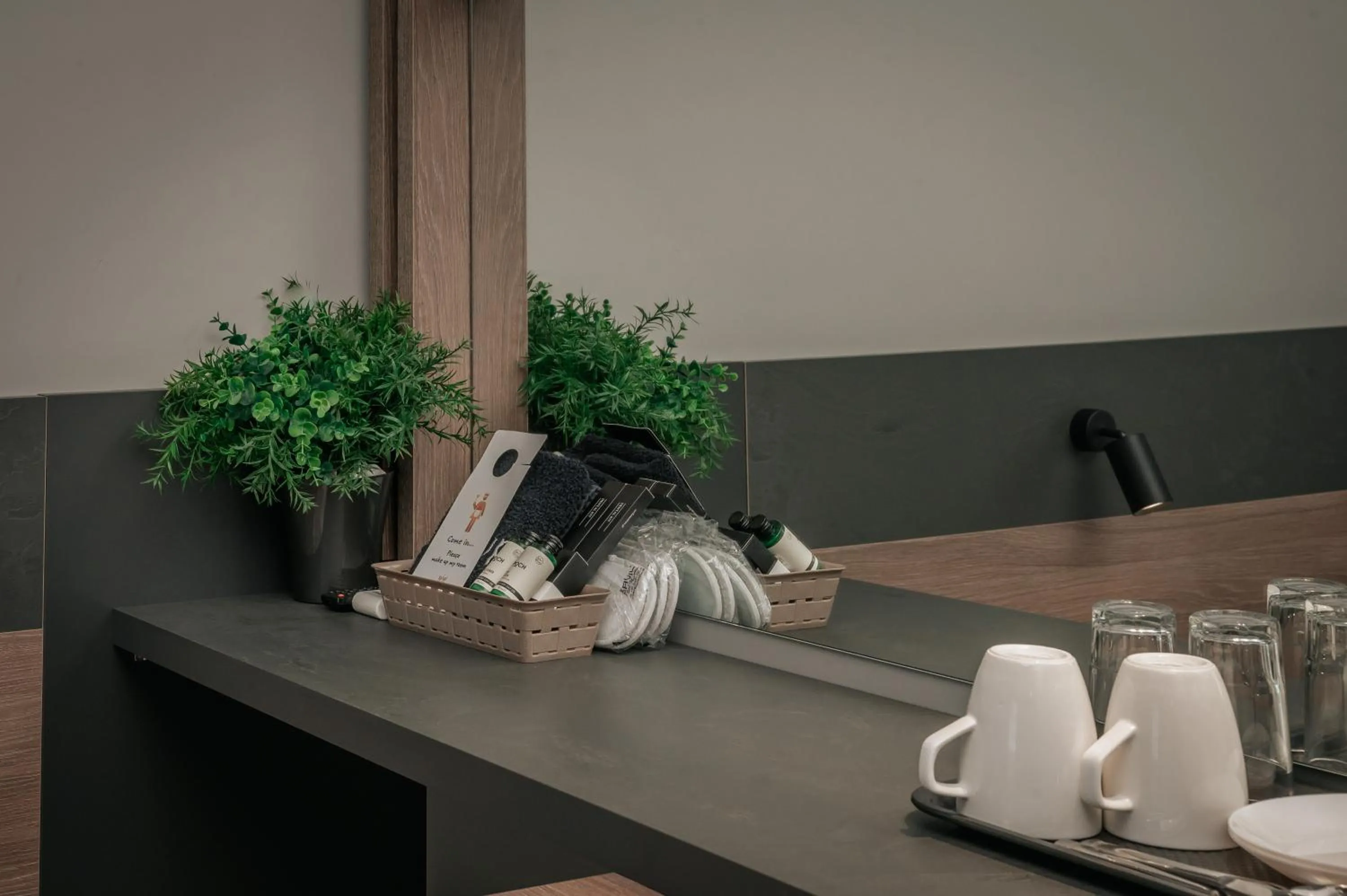 Coffee/tea facilities in Elizabeth Queen Luxury Rooms