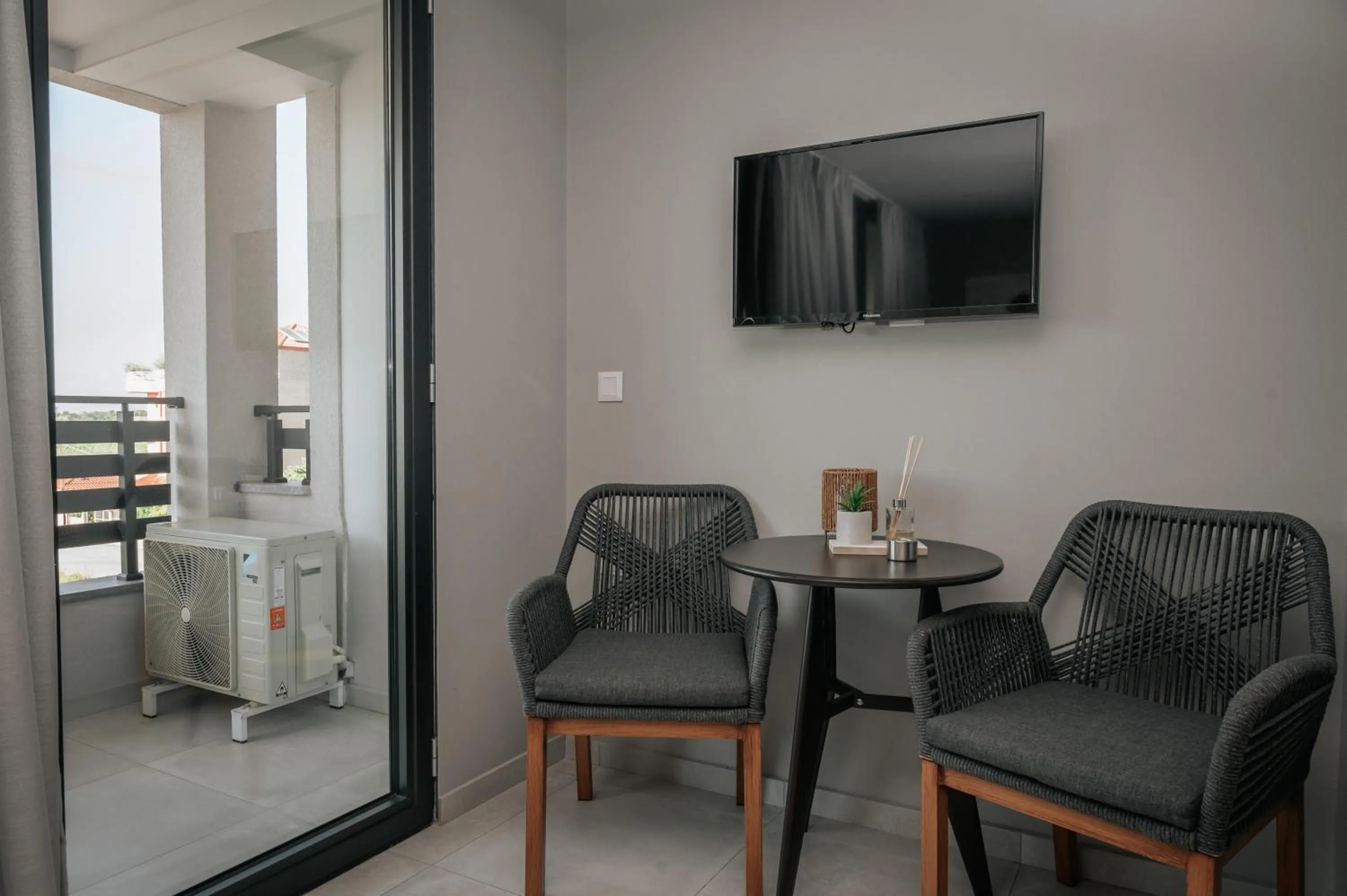 Photo of the whole room in Elizabeth Queen Luxury Rooms