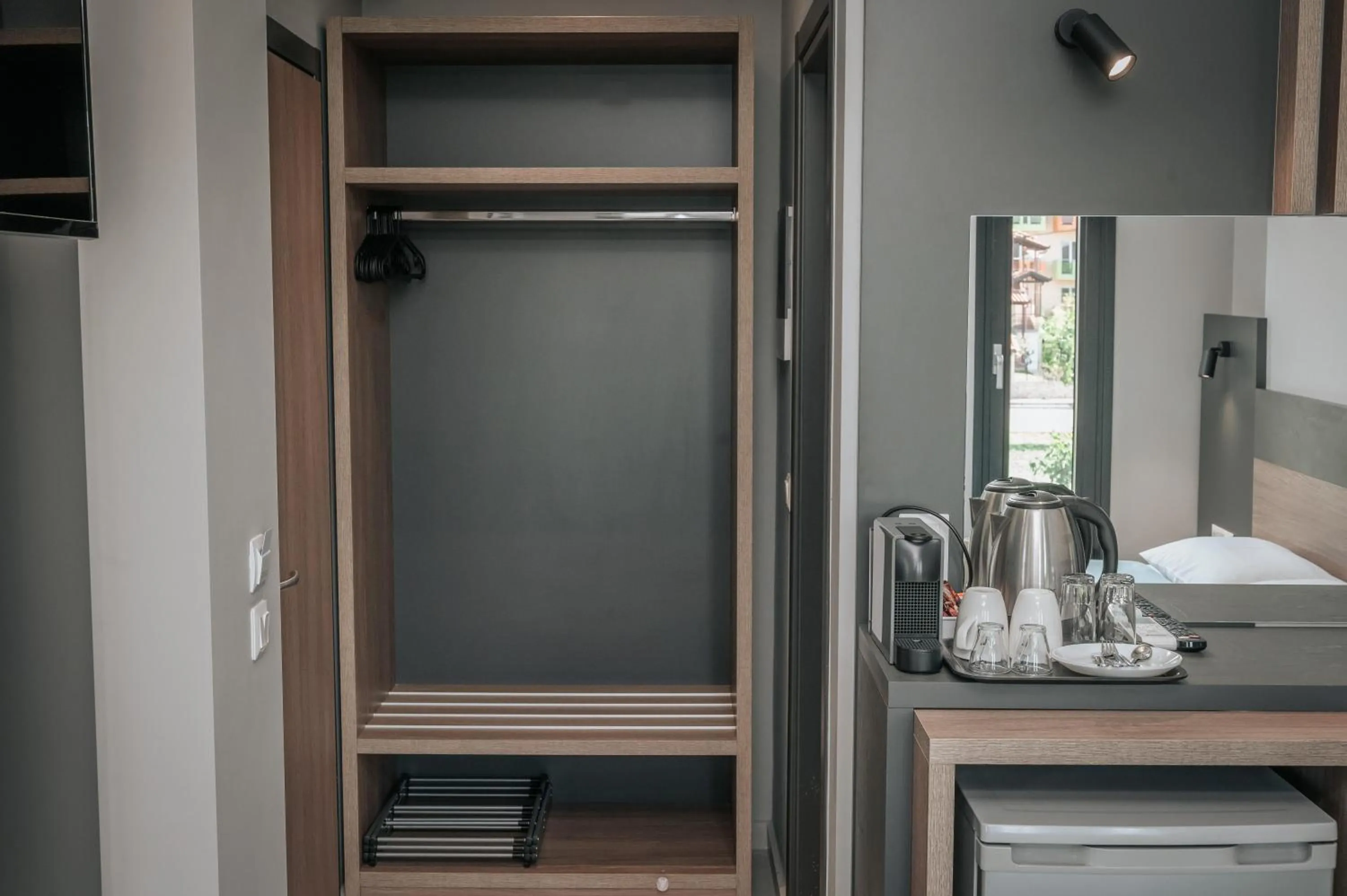 Photo of the whole room in Elizabeth Queen Luxury Rooms