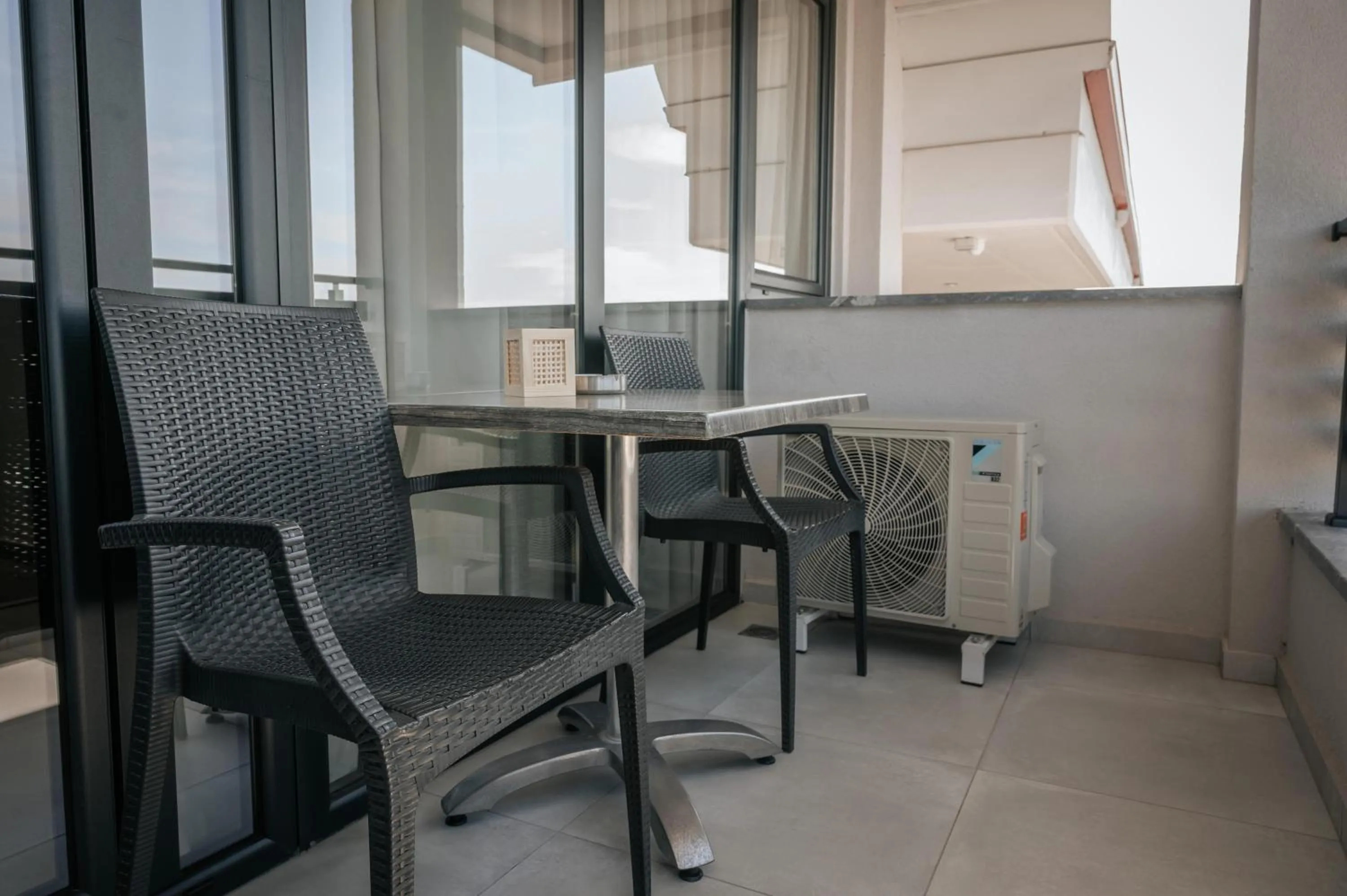 Photo of the whole room in Elizabeth Queen Luxury Rooms